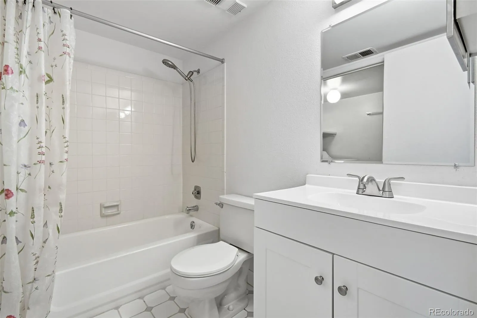 12470 E Cornell Avenue #304 Aurora CO 80014 MLS #REC6332169 04282026172645 1600 21