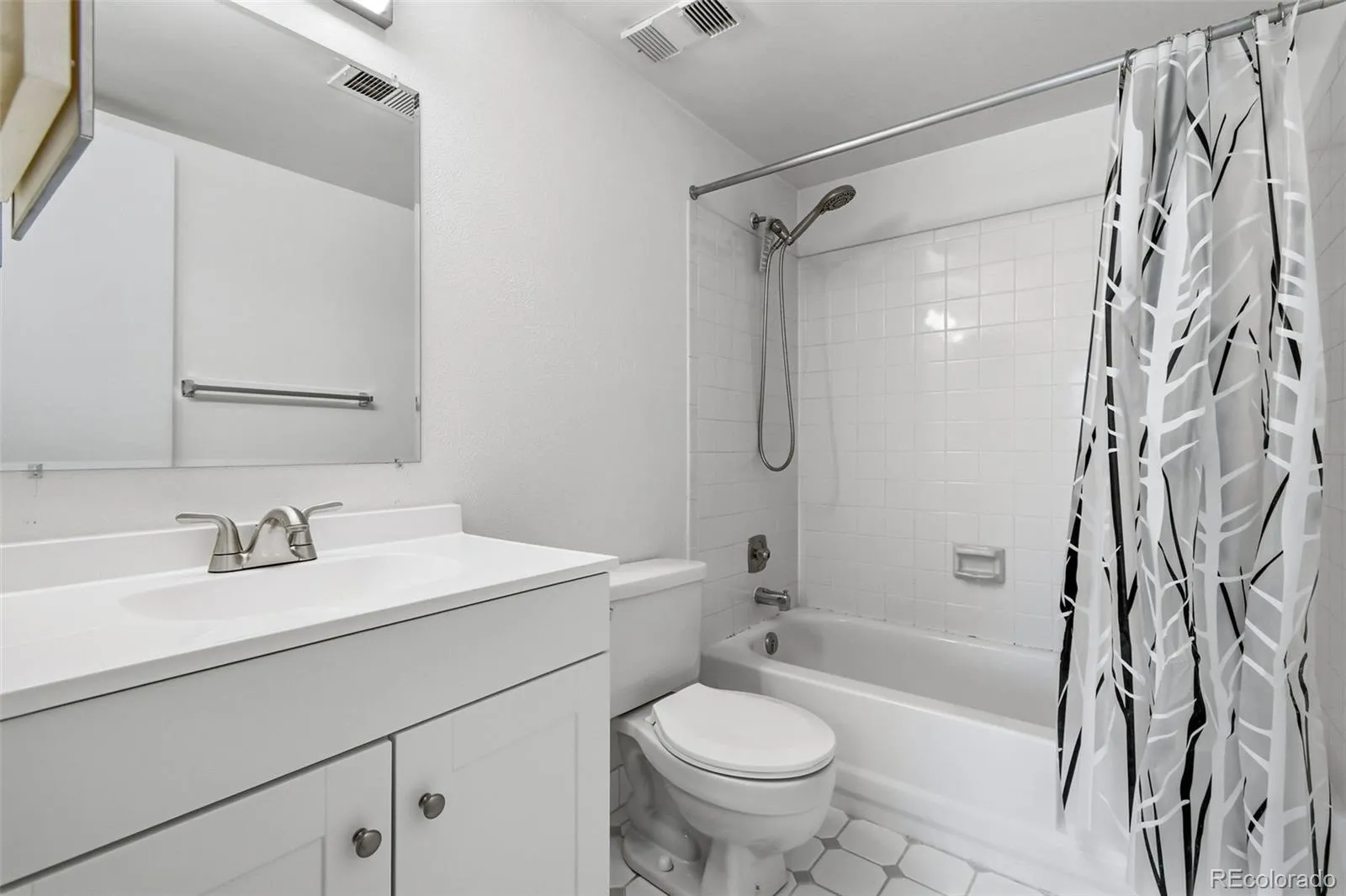 12470 E Cornell Avenue #304 Aurora CO 80014 MLS #REC6332169 04282026172645 1600 25