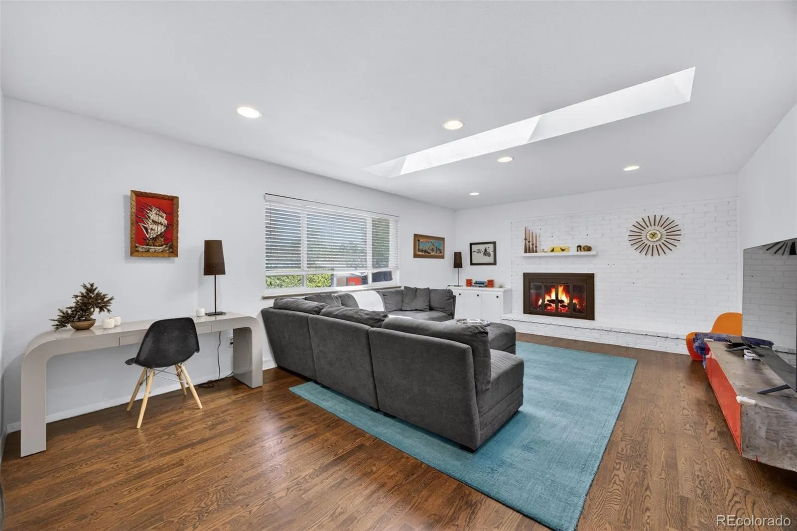 6385 W Frost Drive Littleton CO 80128 MLS #REC6332239 04292026042105 1600 7