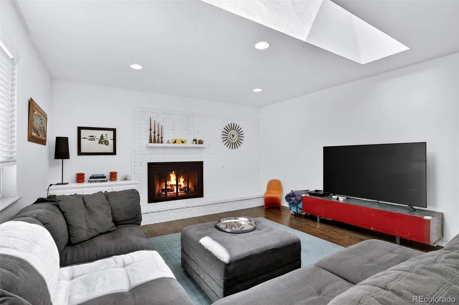 6385 W Frost Drive Littleton CO 80128 MLS #REC6332239 04292026042105 1600 8