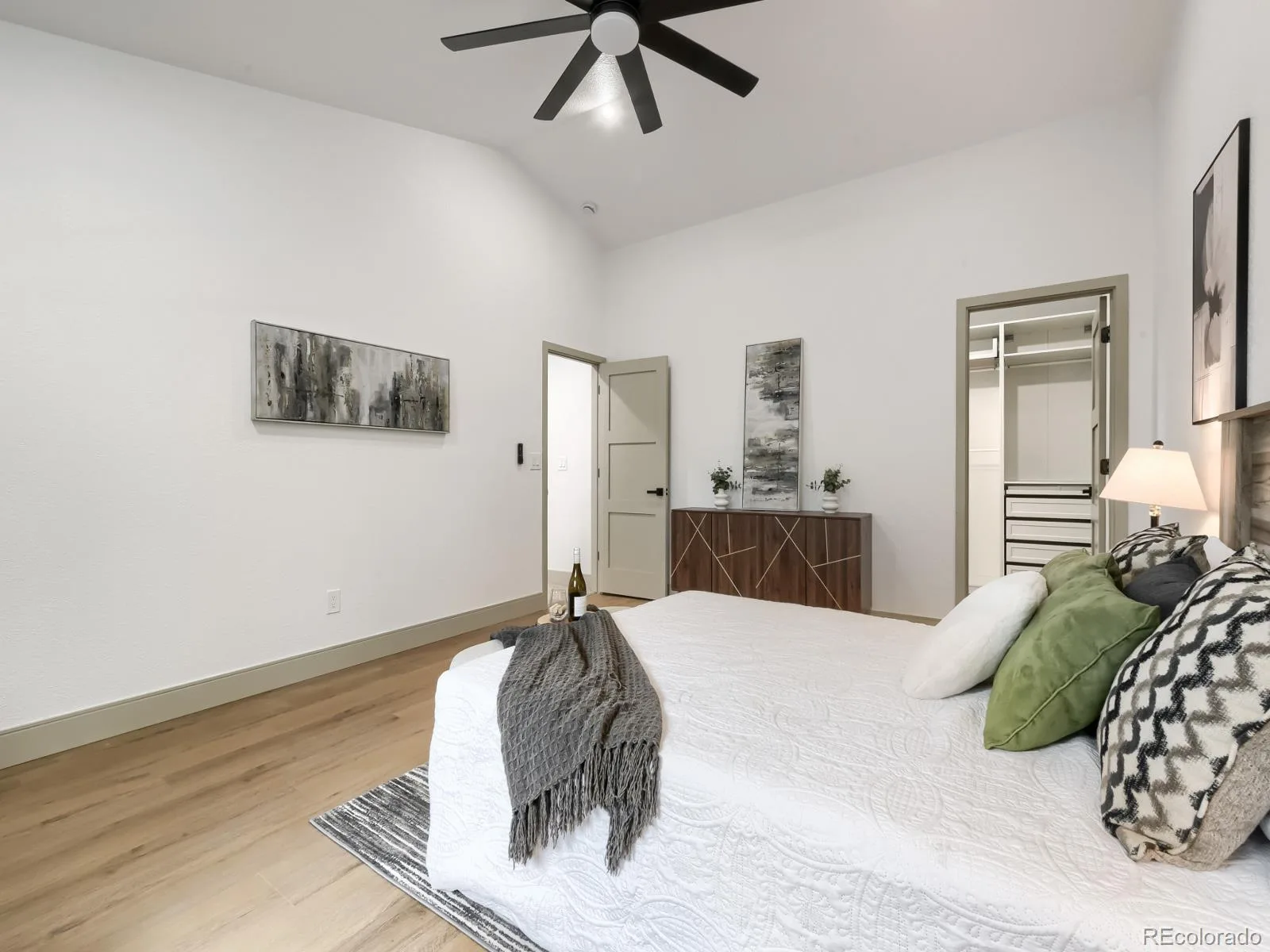 18325 E Idaho Place Aurora CO 80017 | MLS #REC6334040 08132026215852 1600 12