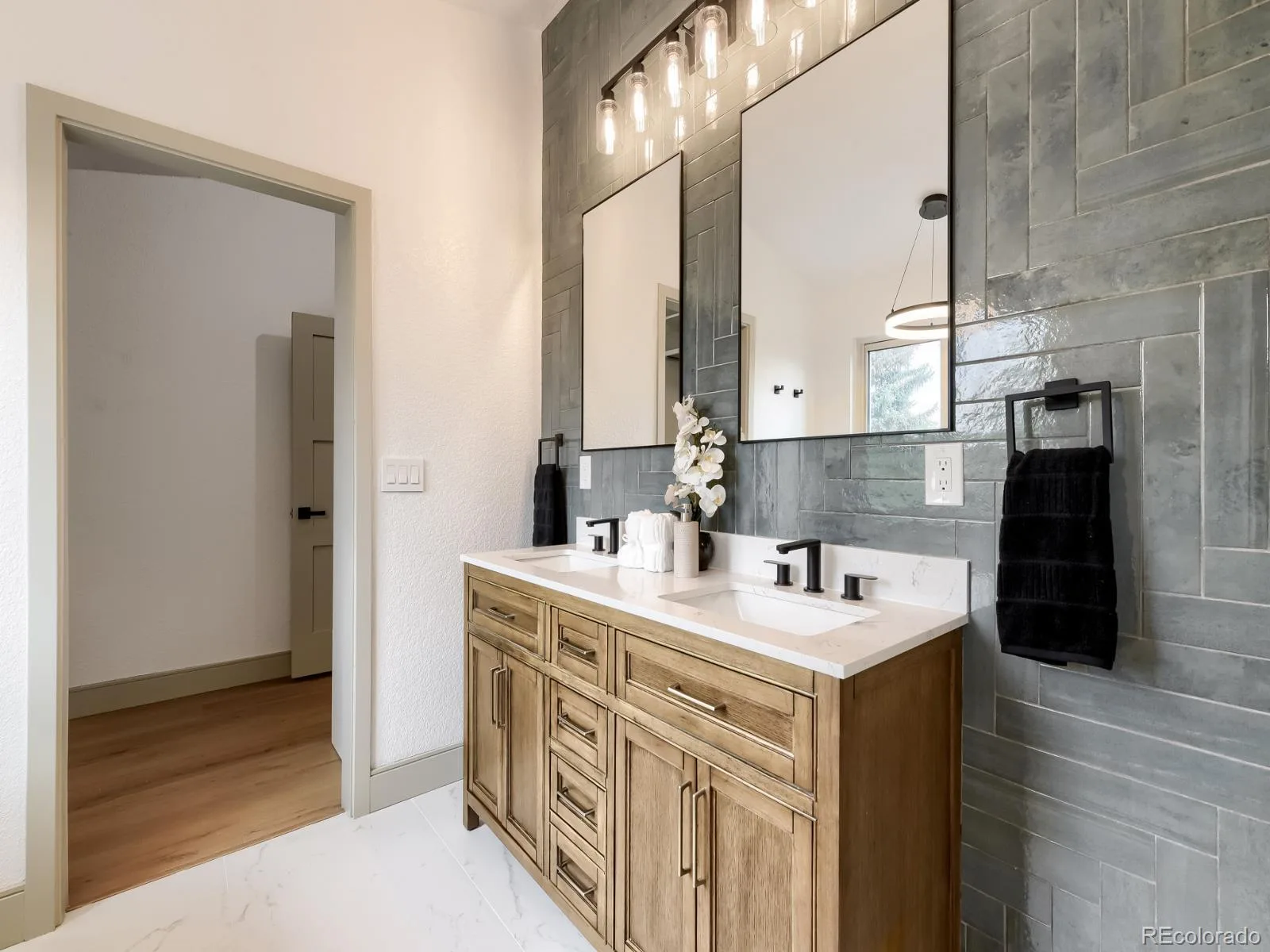 18325 E Idaho Place Aurora CO 80017 | MLS #REC6334040 08132026215852 1600 14