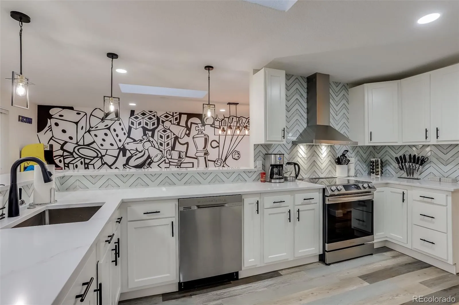 8475 Quay Drive Arvada CO 80003 MLS #REC6334203 05112026195806 1600 16