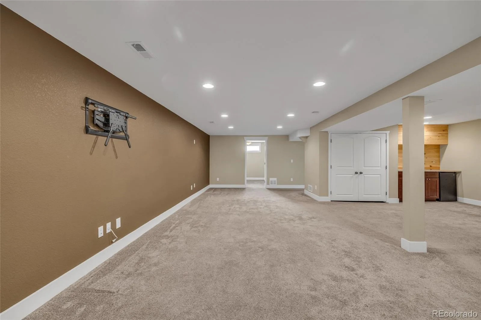 7760 Teller Street Arvada CO 80003 | MLS #REC6335233 07312026182650 1600 26