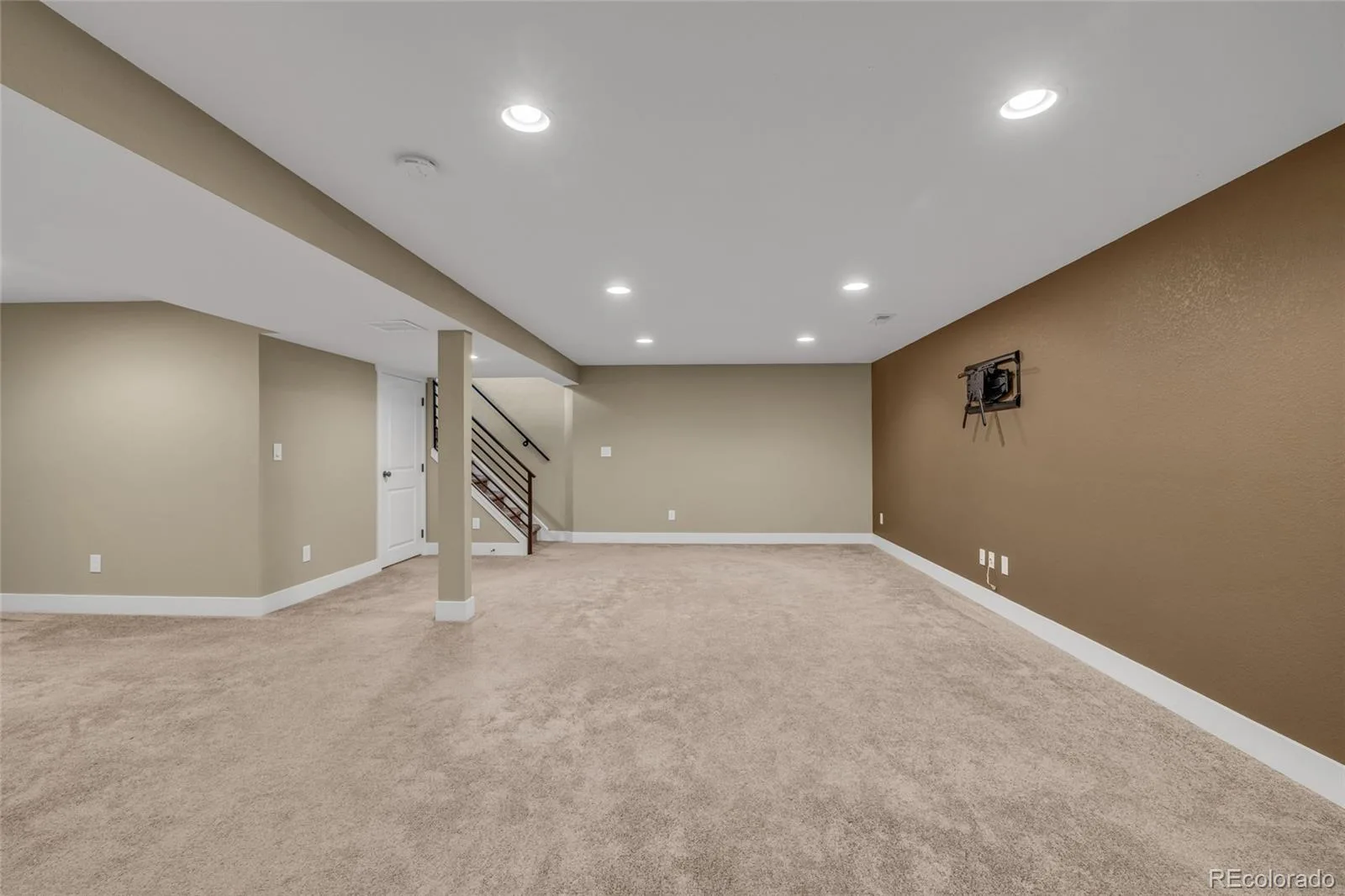7760 Teller Street Arvada CO 80003 | MLS #REC6335233 07312026182650 1600 31