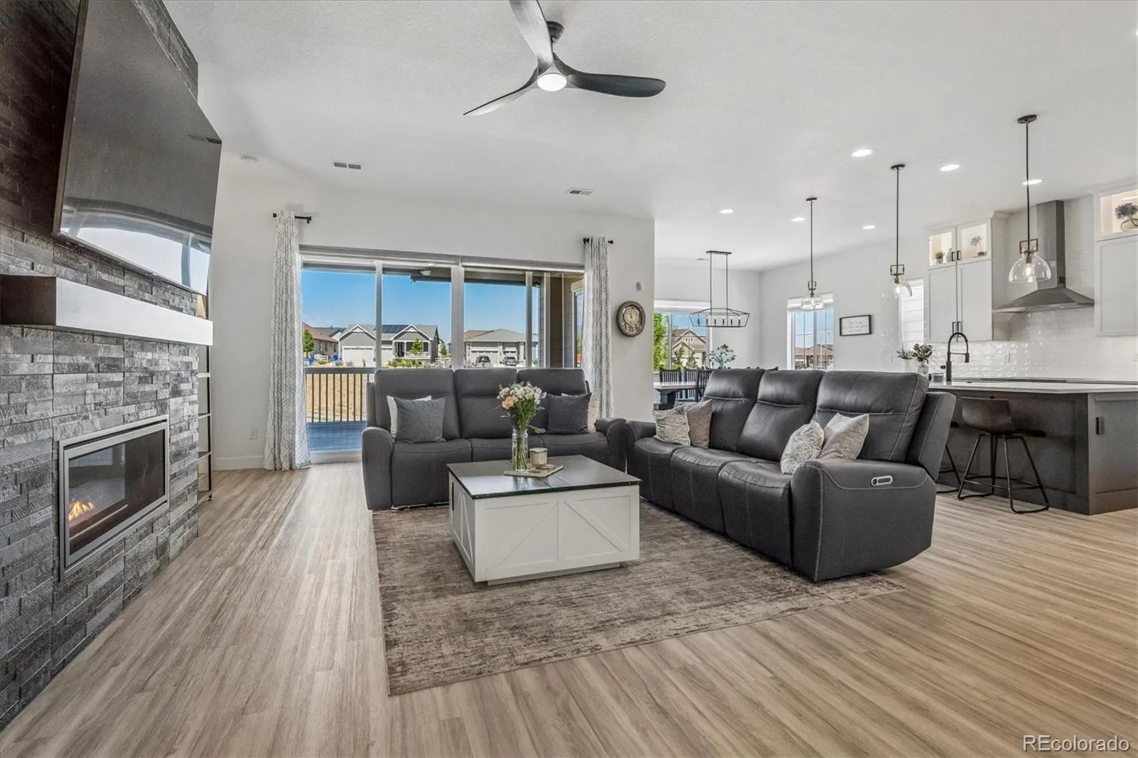8985 Chalk Creek Place Littleton CO 80125 | MLS #REC6335923 08312026164359 1600 10