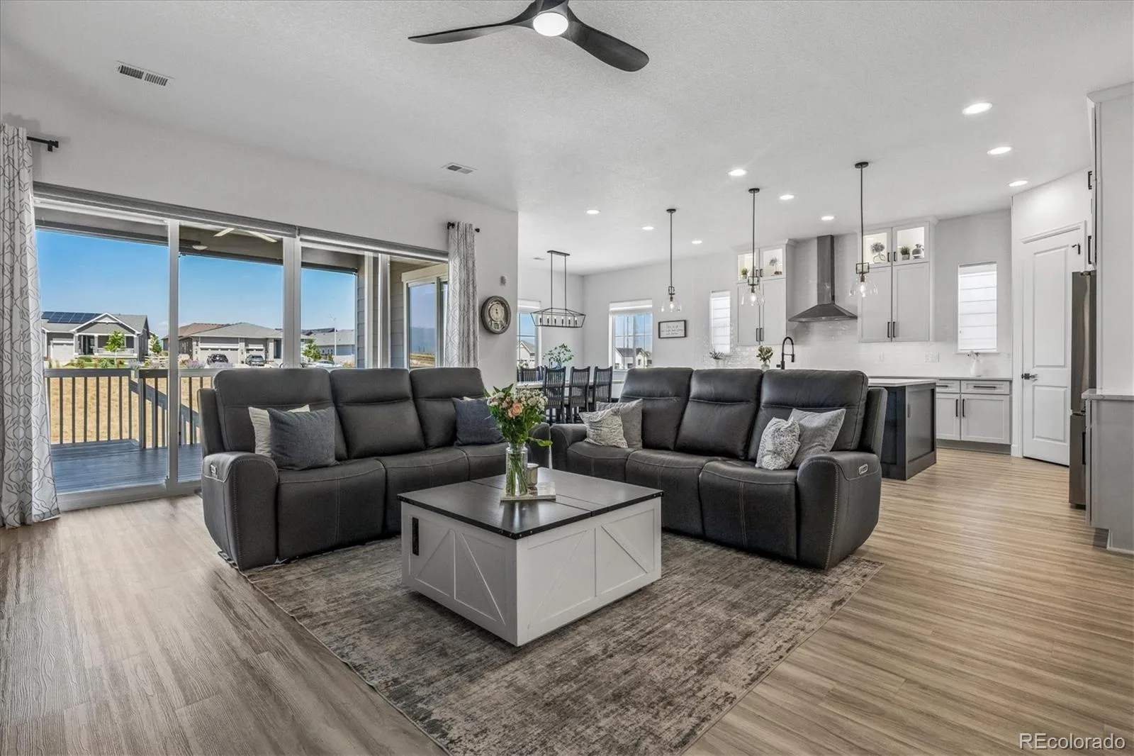 8985 Chalk Creek Place Littleton CO 80125 | MLS #REC6335923 08312026164359 1600 11