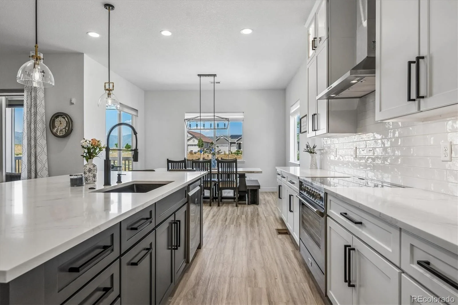 8985 Chalk Creek Place Littleton CO 80125 | MLS #REC6335923 08312026164359 1600 18