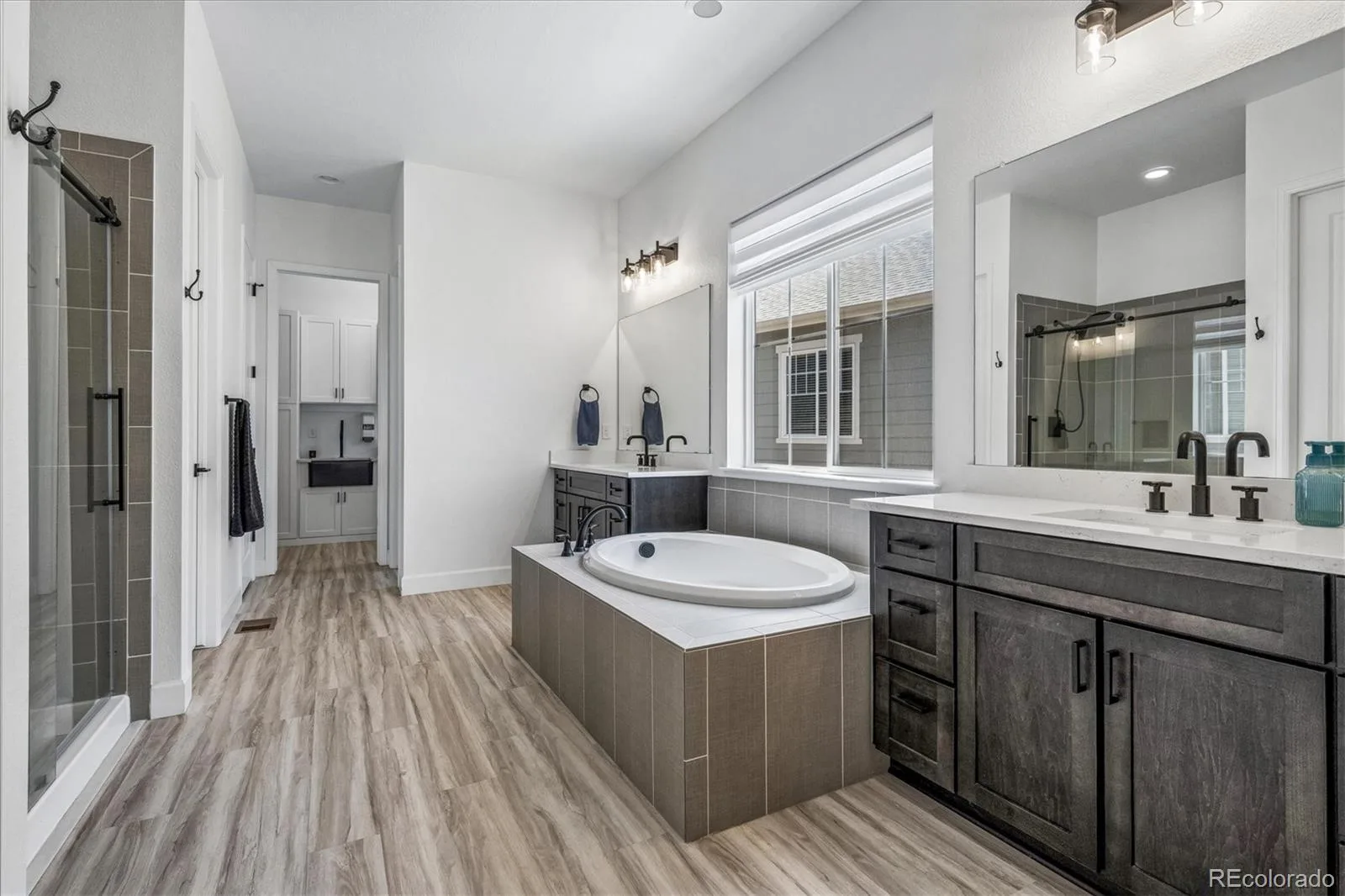 8985 Chalk Creek Place Littleton CO 80125 | MLS #REC6335923 08312026164359 1600 26