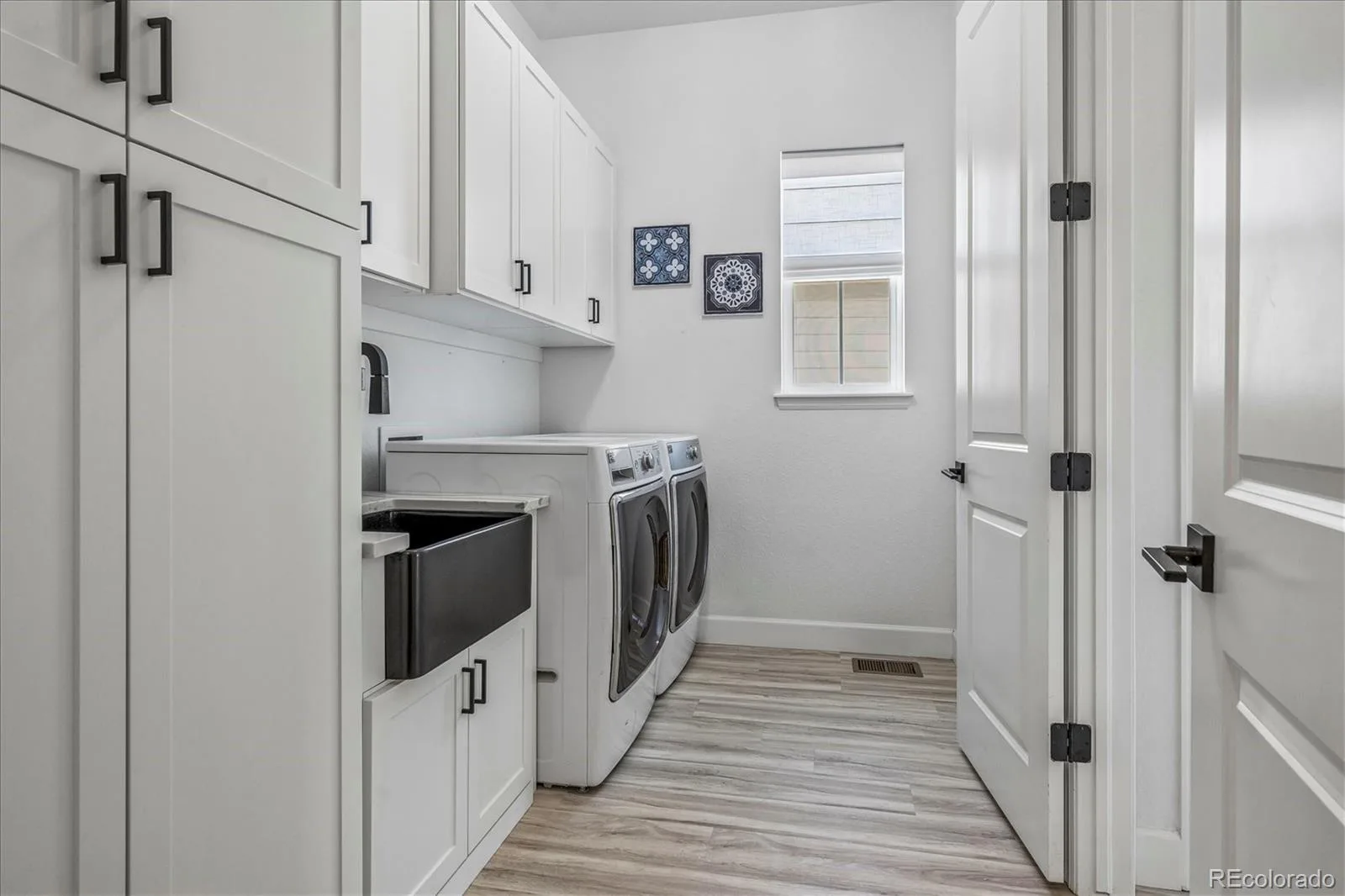 8985 Chalk Creek Place Littleton CO 80125 | MLS #REC6335923 08312026164359 1600 29
