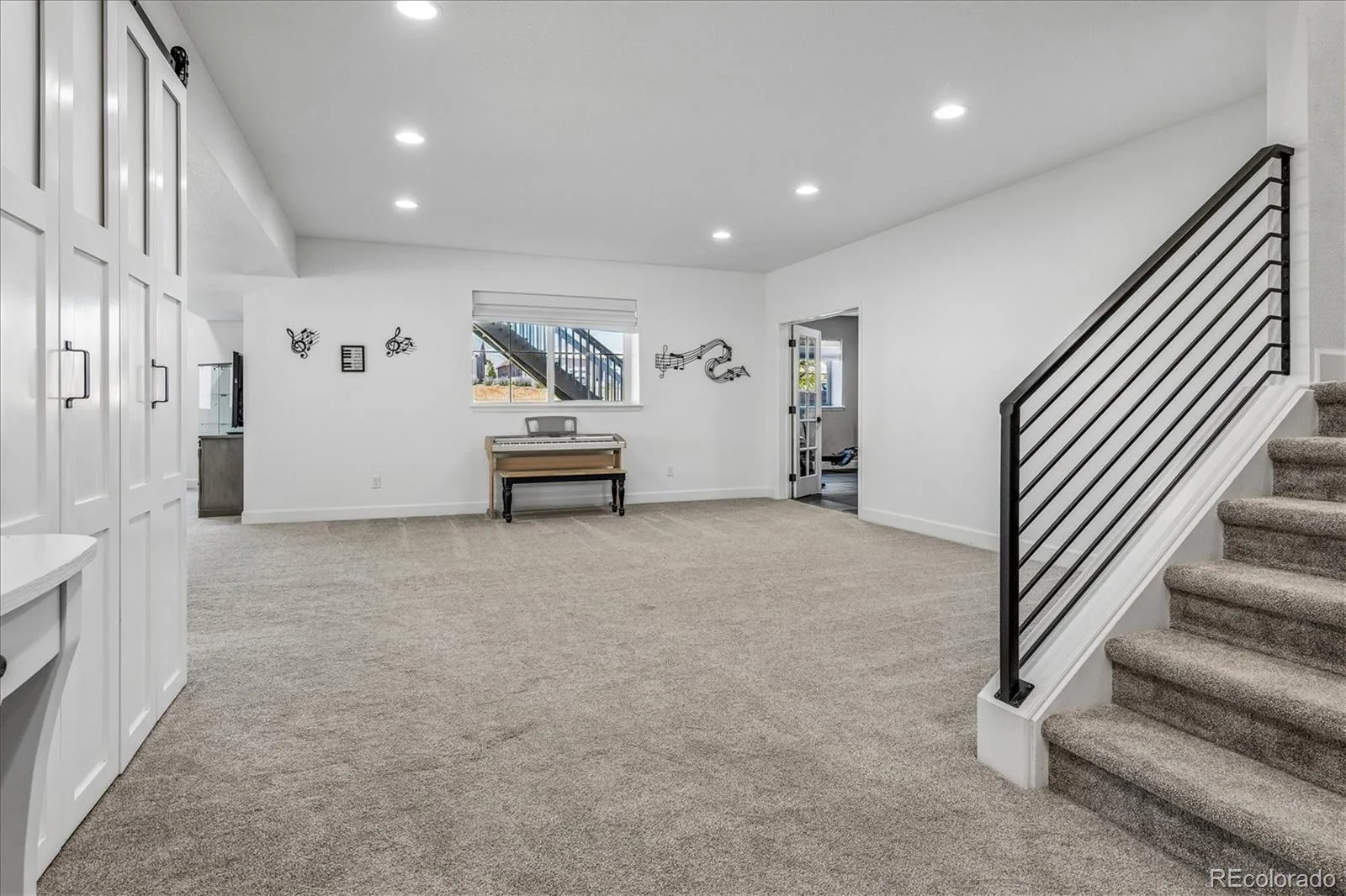 8985 Chalk Creek Place Littleton CO 80125 | MLS #REC6335923 08312026164359 1600 35