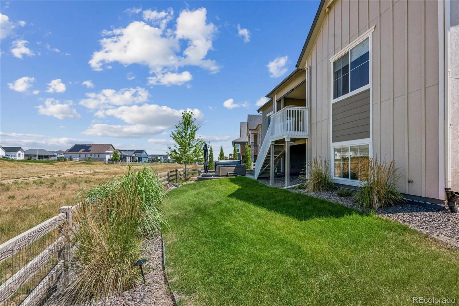 8985 Chalk Creek Place Littleton CO 80125 | MLS #REC6335923 08312026164359 1600 48