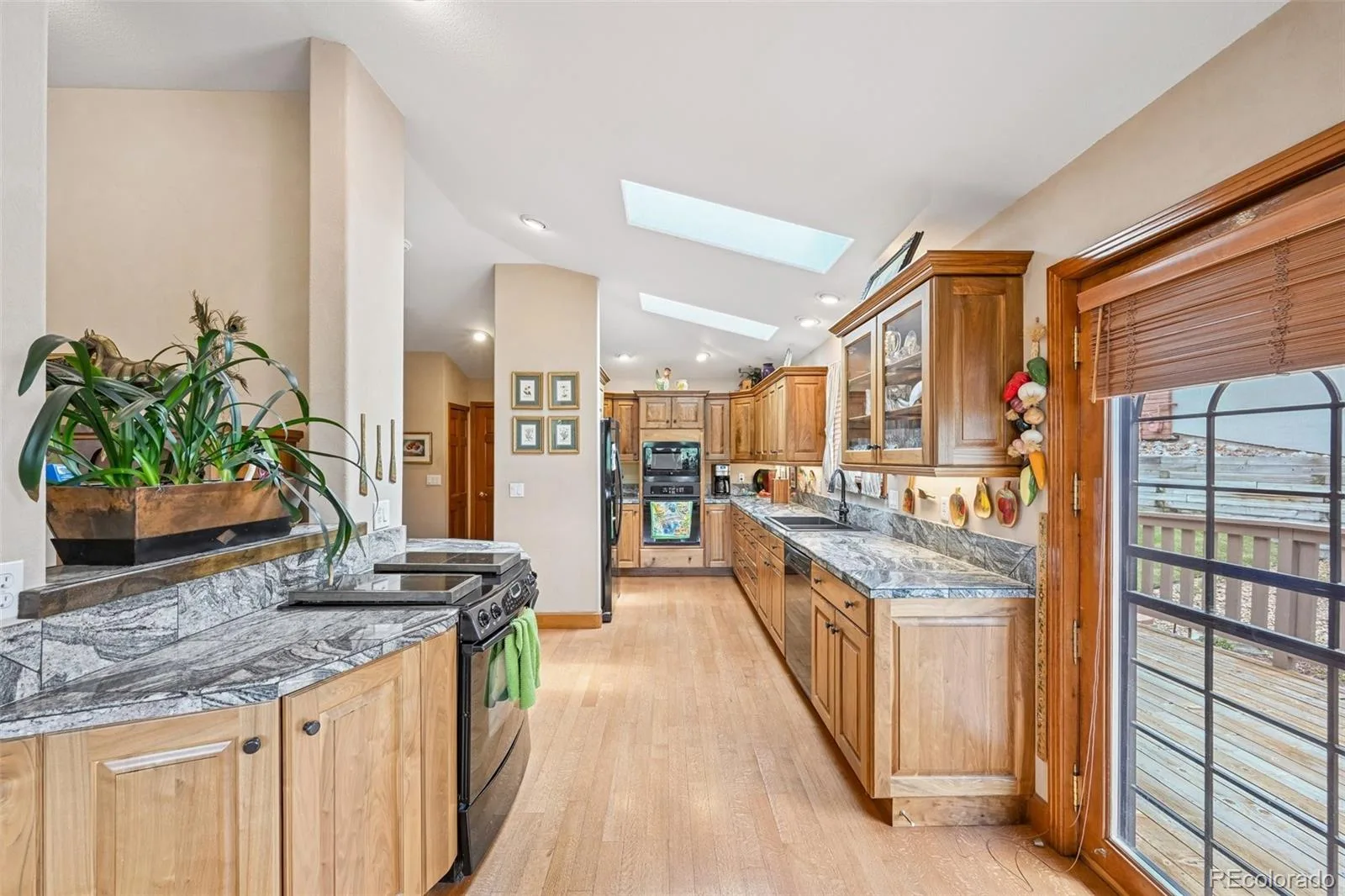 1070 Deer Springs Lane Golden CO 80403 | MLS #REC6337106 08112026201918 1600 13