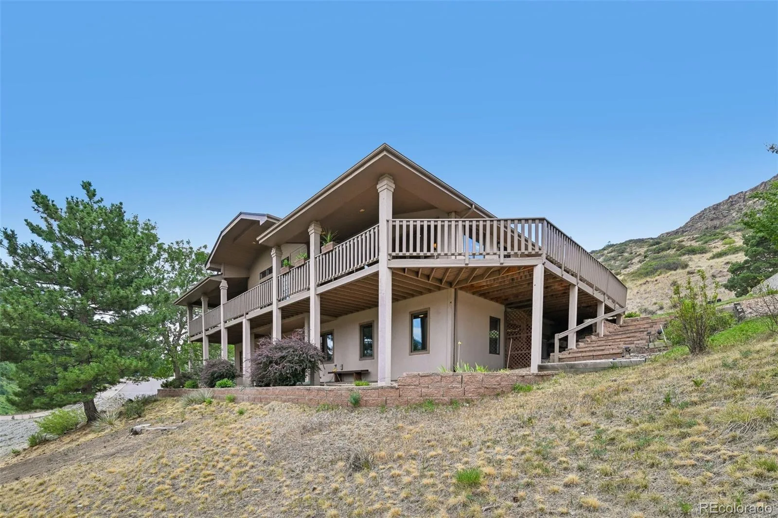 1070 Deer Springs Lane Golden CO 80403 | MLS #REC6337106 08112026201918 1600 41