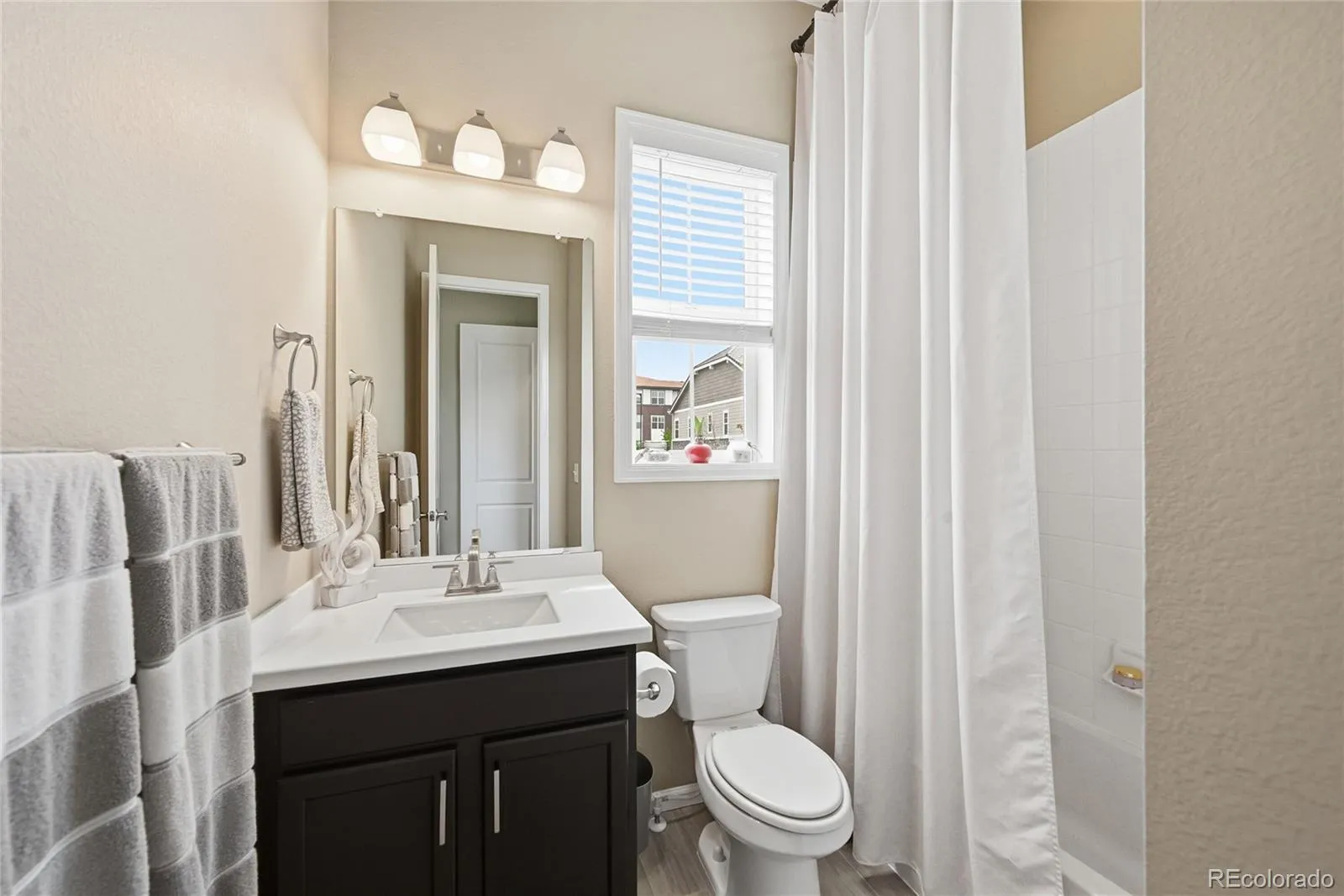 6449 Village Lane Centennial CO 80111 MLS #REC6338432 05052026041538 1600 13