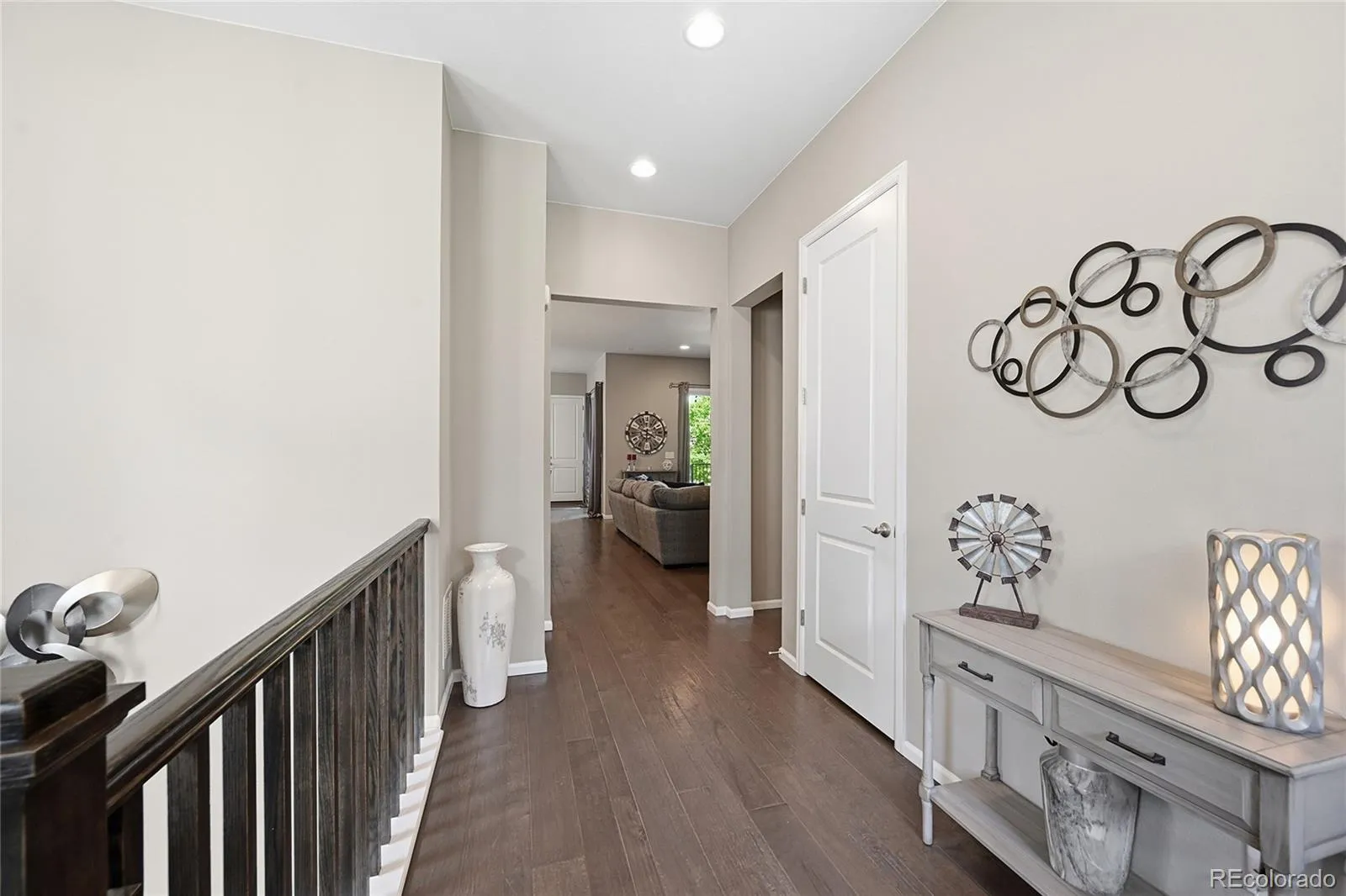 6449 Village Lane Centennial CO 80111 MLS #REC6338432 05052026041538 1600 19