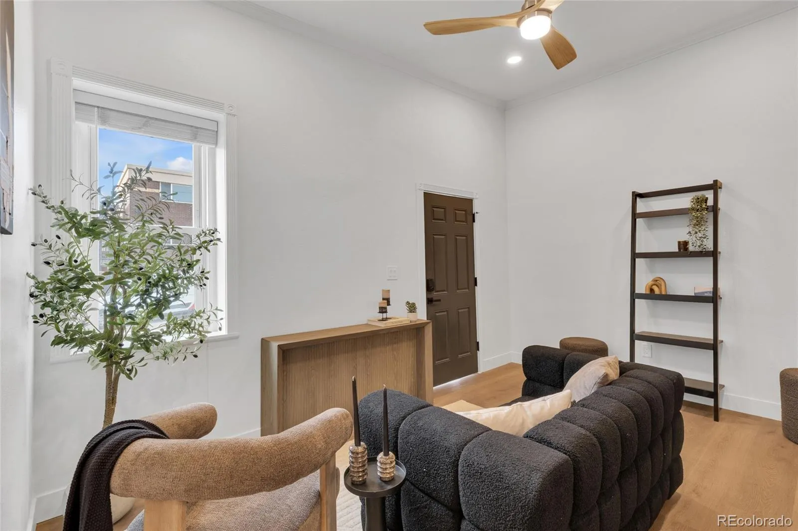 04202026222043 1600 4