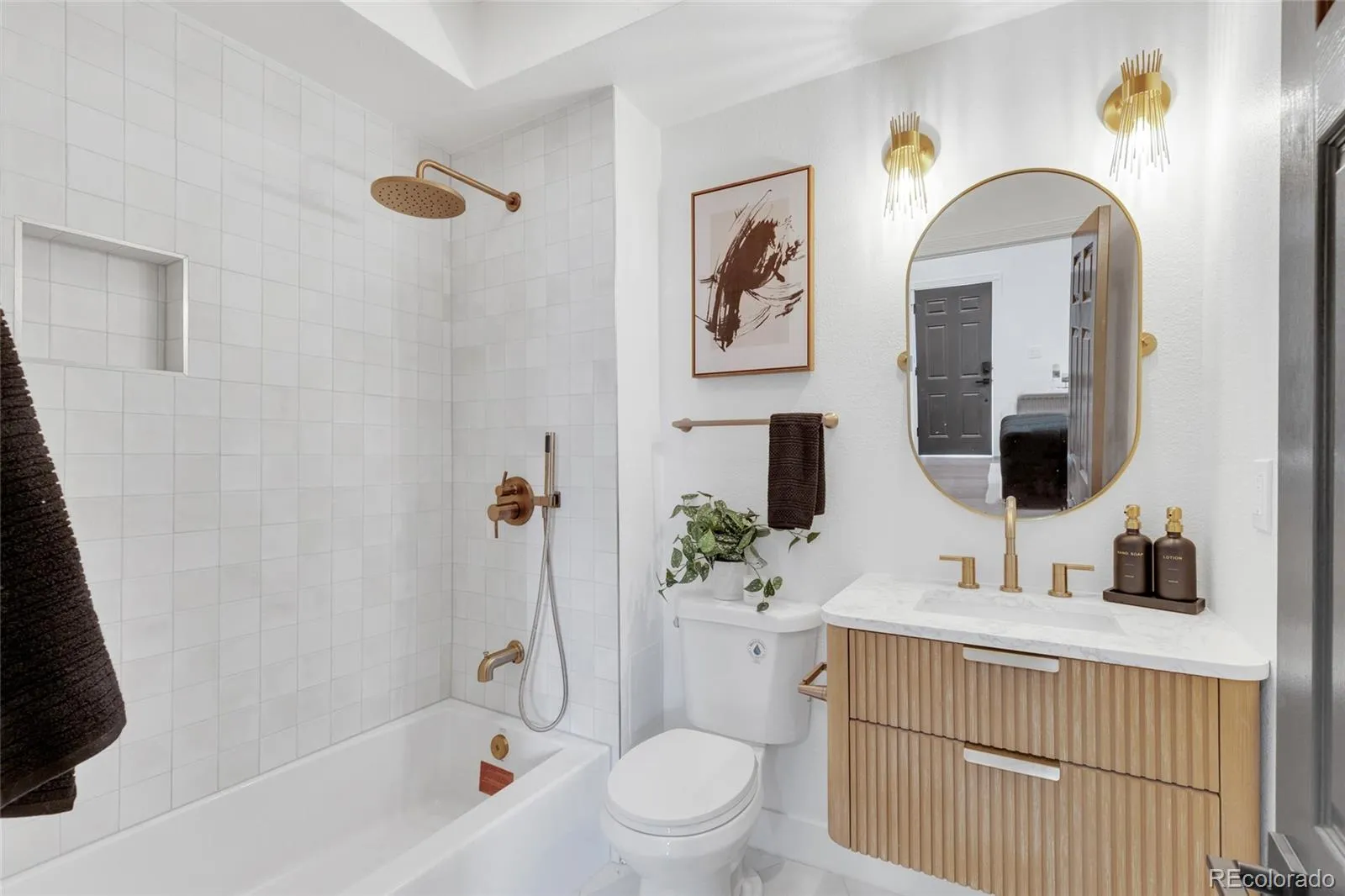 04202026222043 1600 7