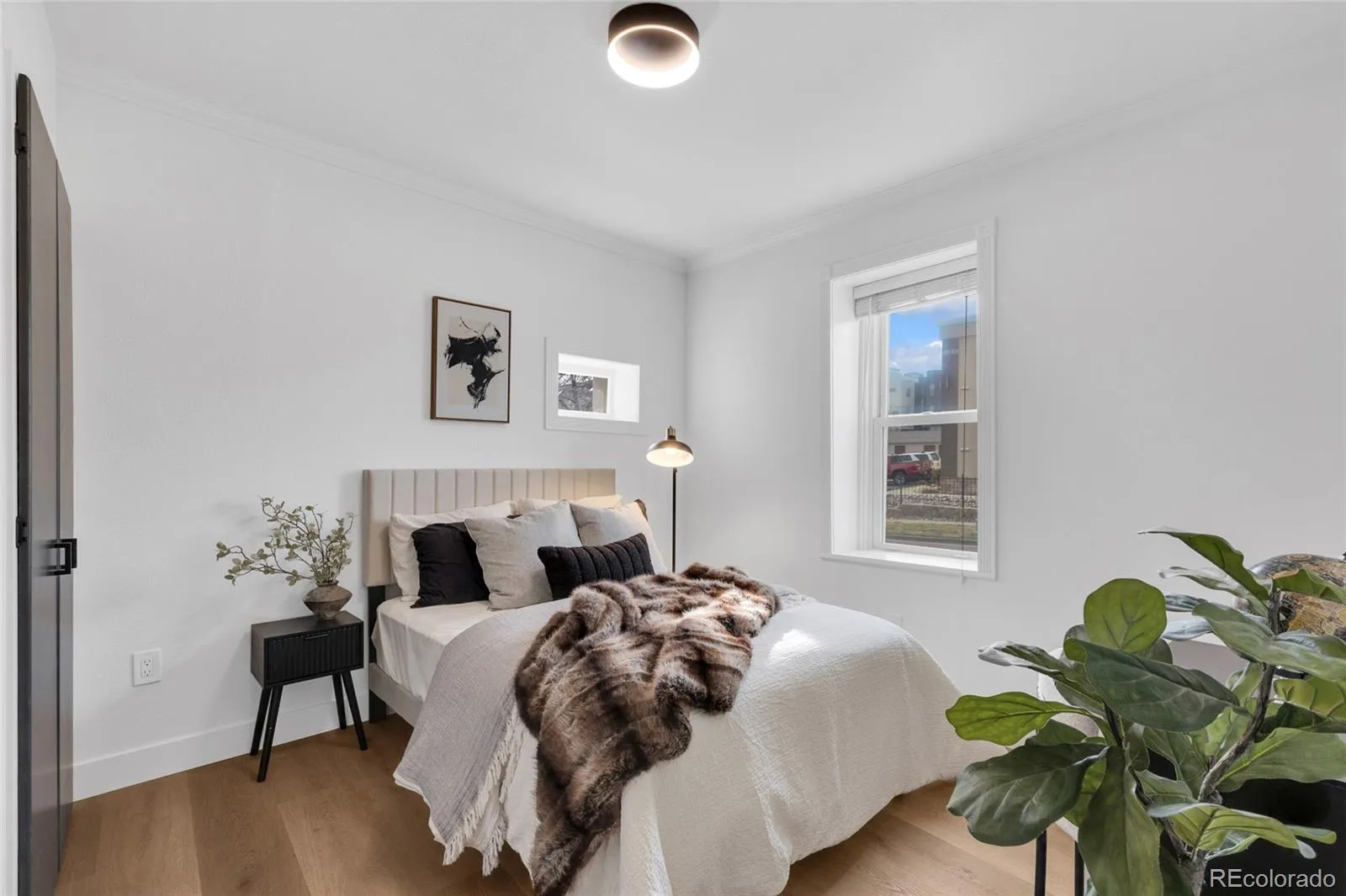 04202026222043 1600 8