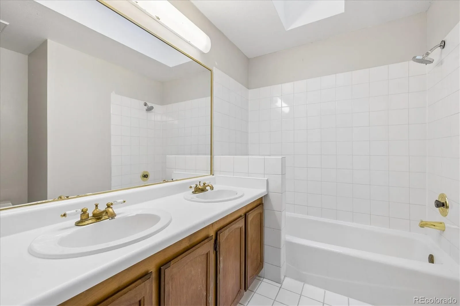 16575 E Prentice Avenue Centennial CO 80015 | MLS #REC6338911 08292026013603 1600 27