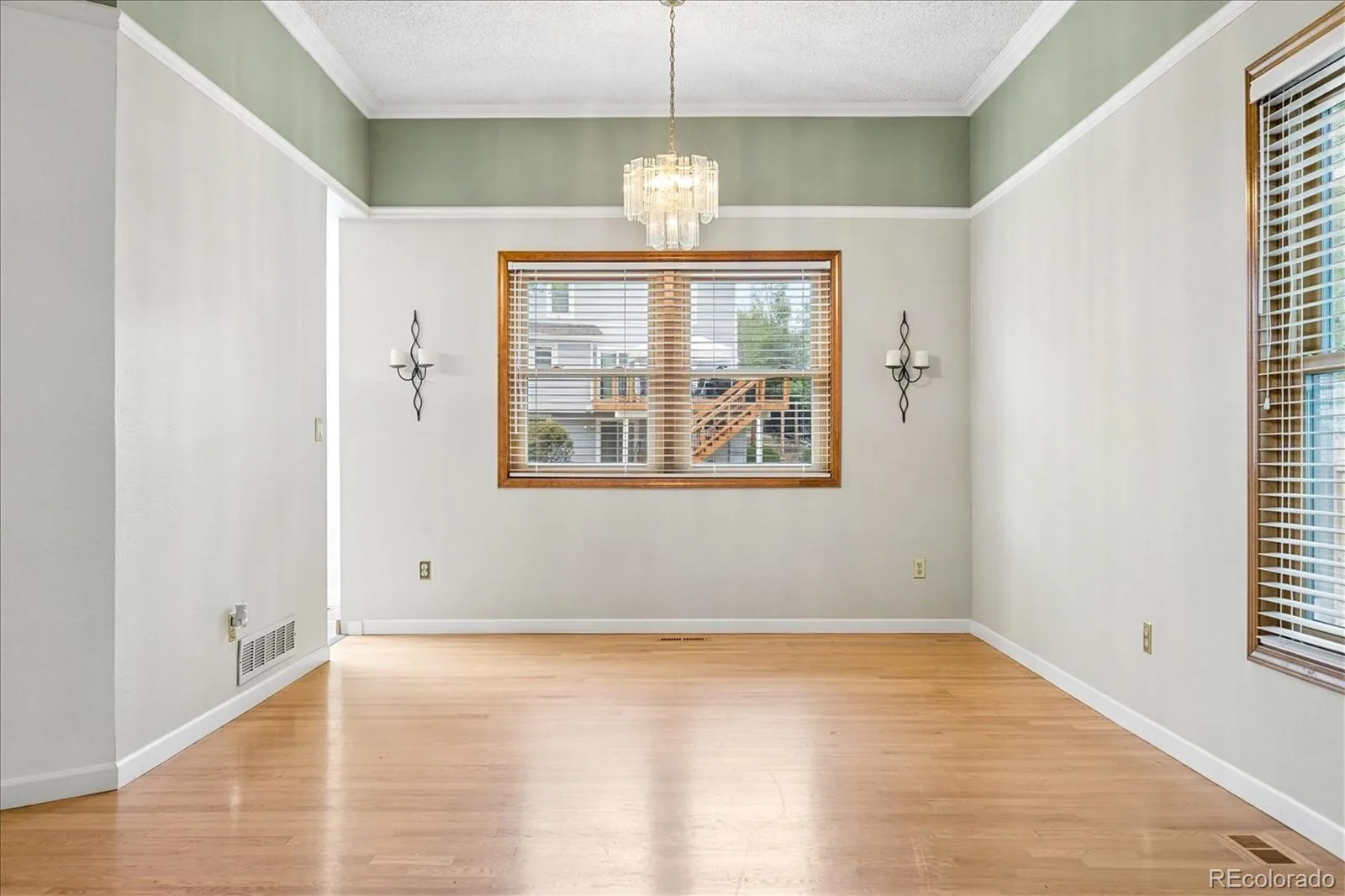 16575 E Prentice Avenue Centennial CO 80015 | MLS #REC6338911 08292026013603 1600 7