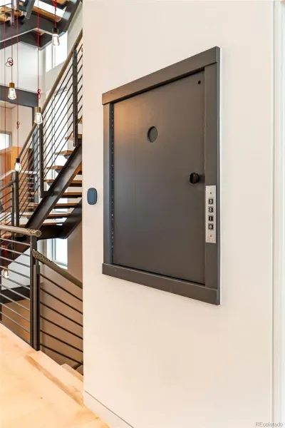 03272026043600 800 38