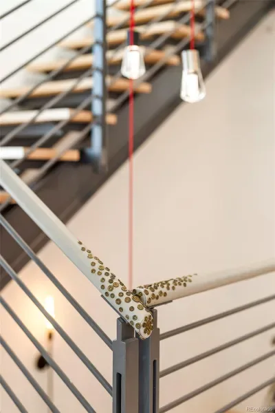 03272026043600 800 4