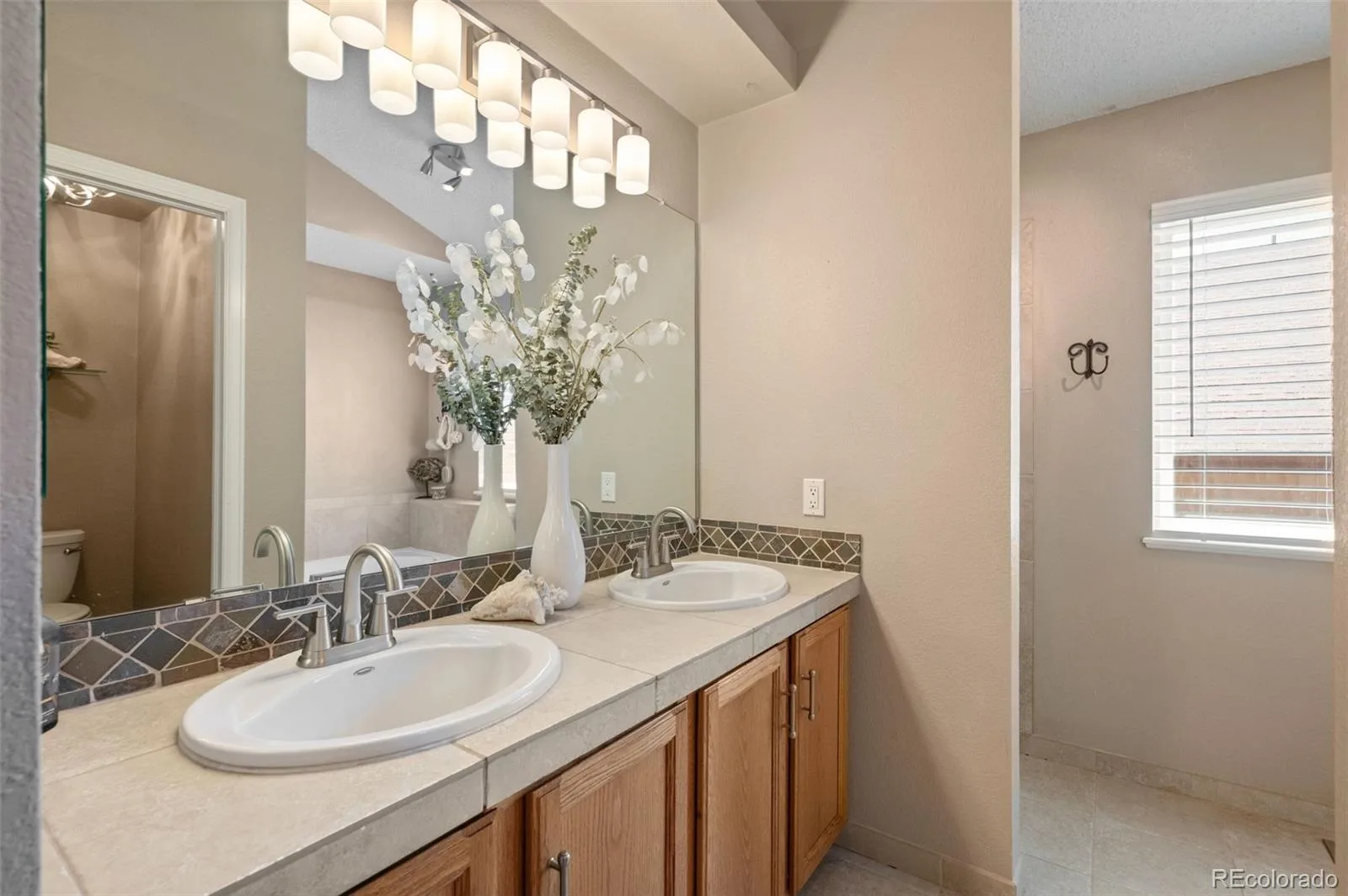 17608 Peyton Drive Parker CO 80134 | MLS #REC6341379 08072026165429 1600 26