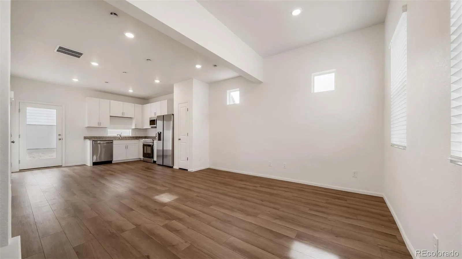 10141 Revere Court Commerce City CO 80022 | MLS #REC6345056 04082026152325 1600 7