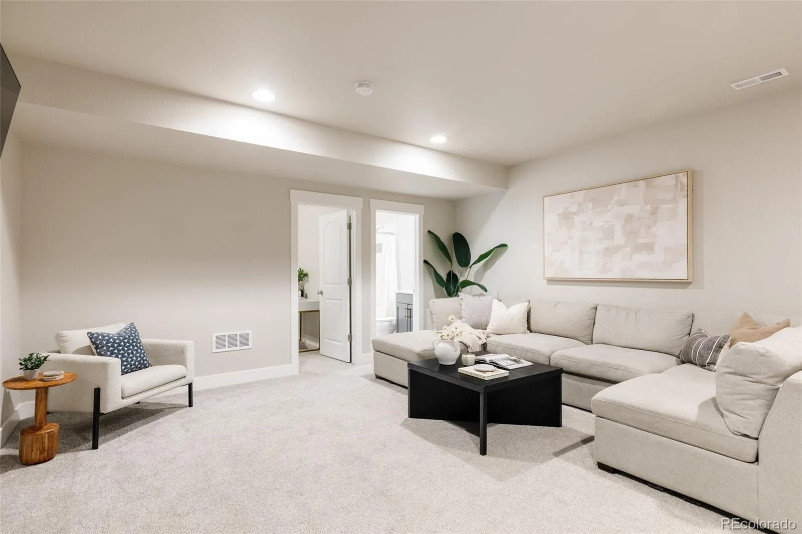 6346 Dayton Way Denver CO 80238 | MLS #REC6345431 08132026192947 1600 17