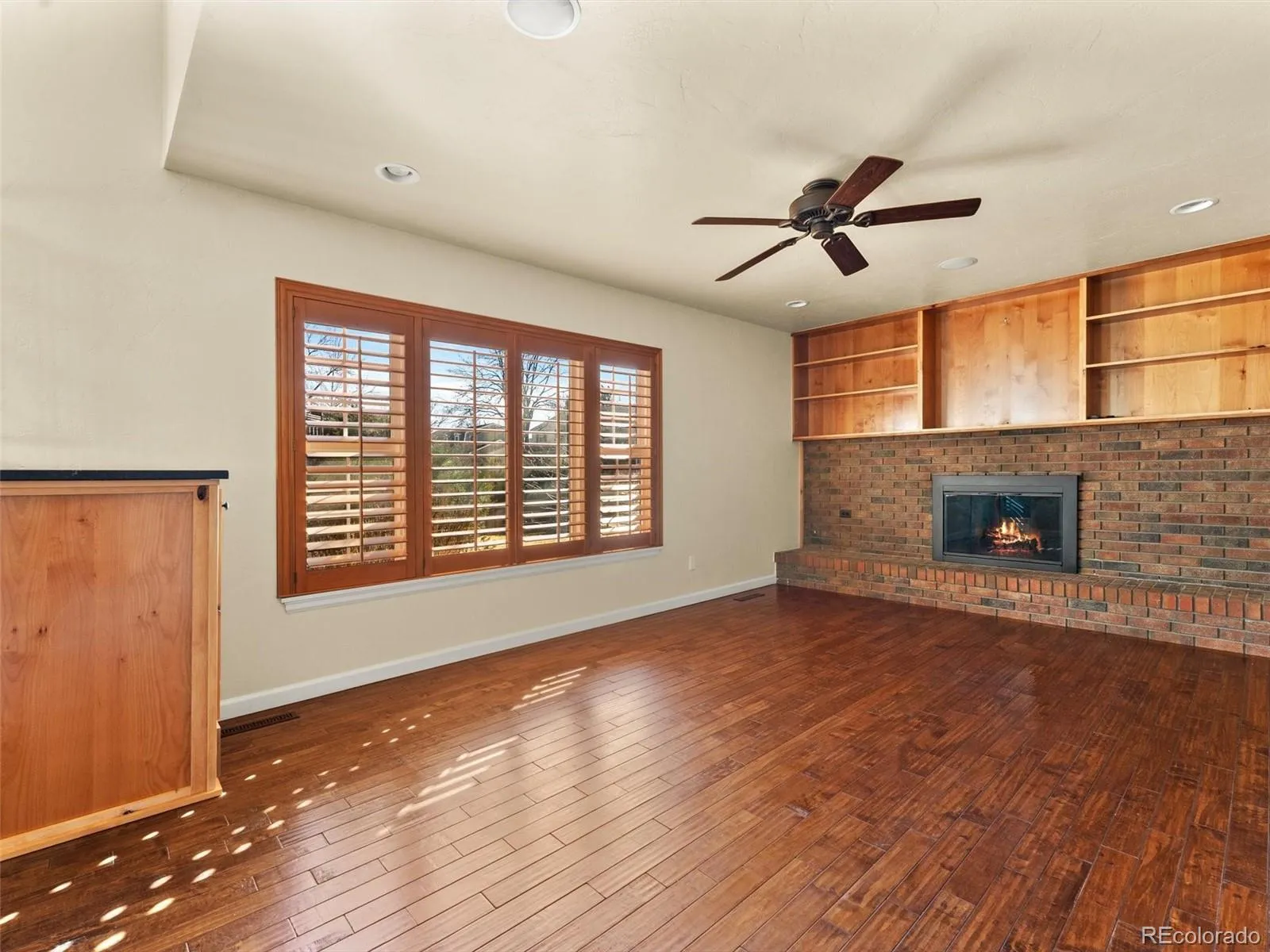 6934 E Geddes Place Centennial CO 80112 MLS #REC6346265 04192026155301 1600 21