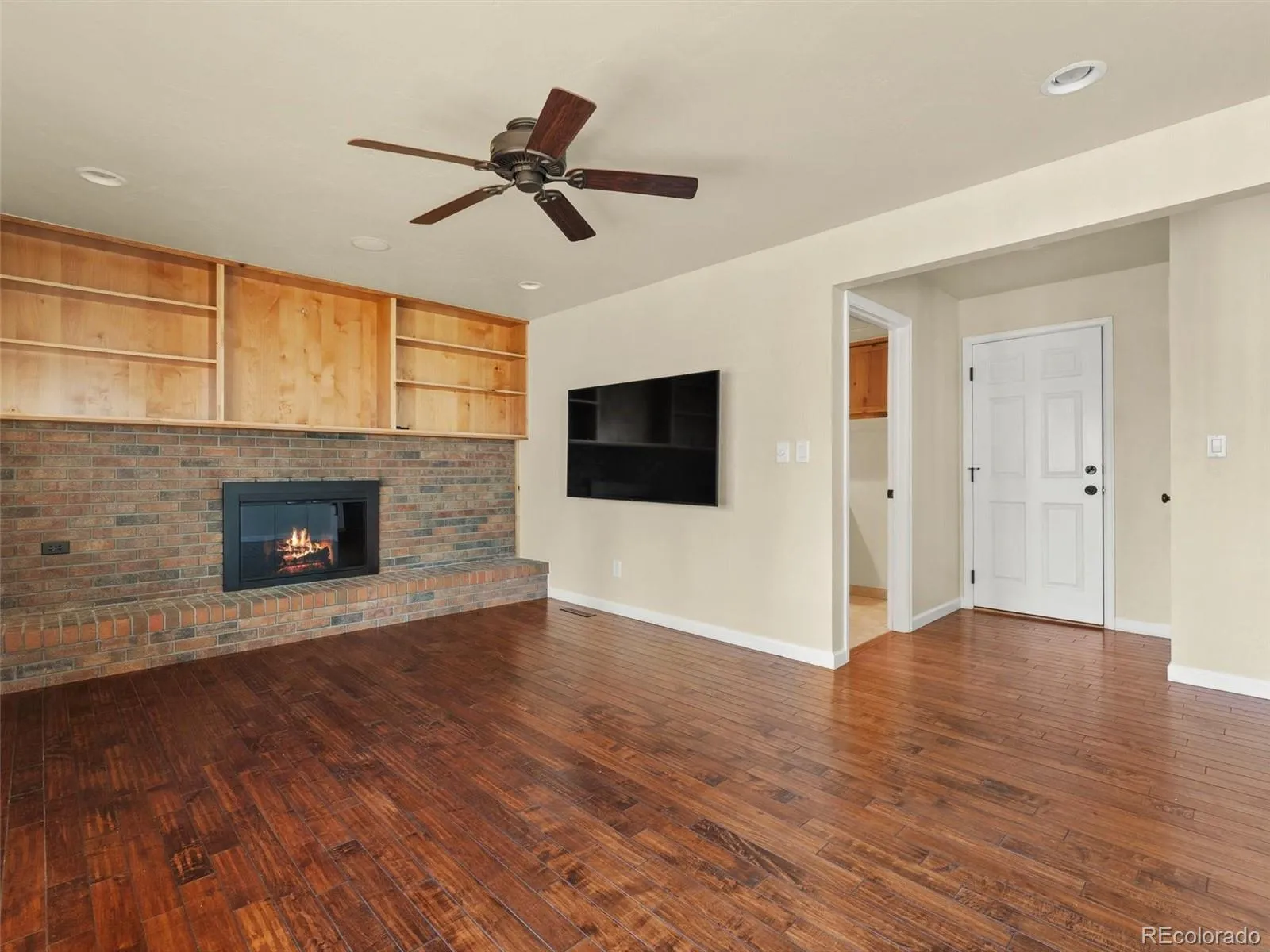 6934 E Geddes Place Centennial CO 80112 MLS #REC6346265 04192026155301 1600 22