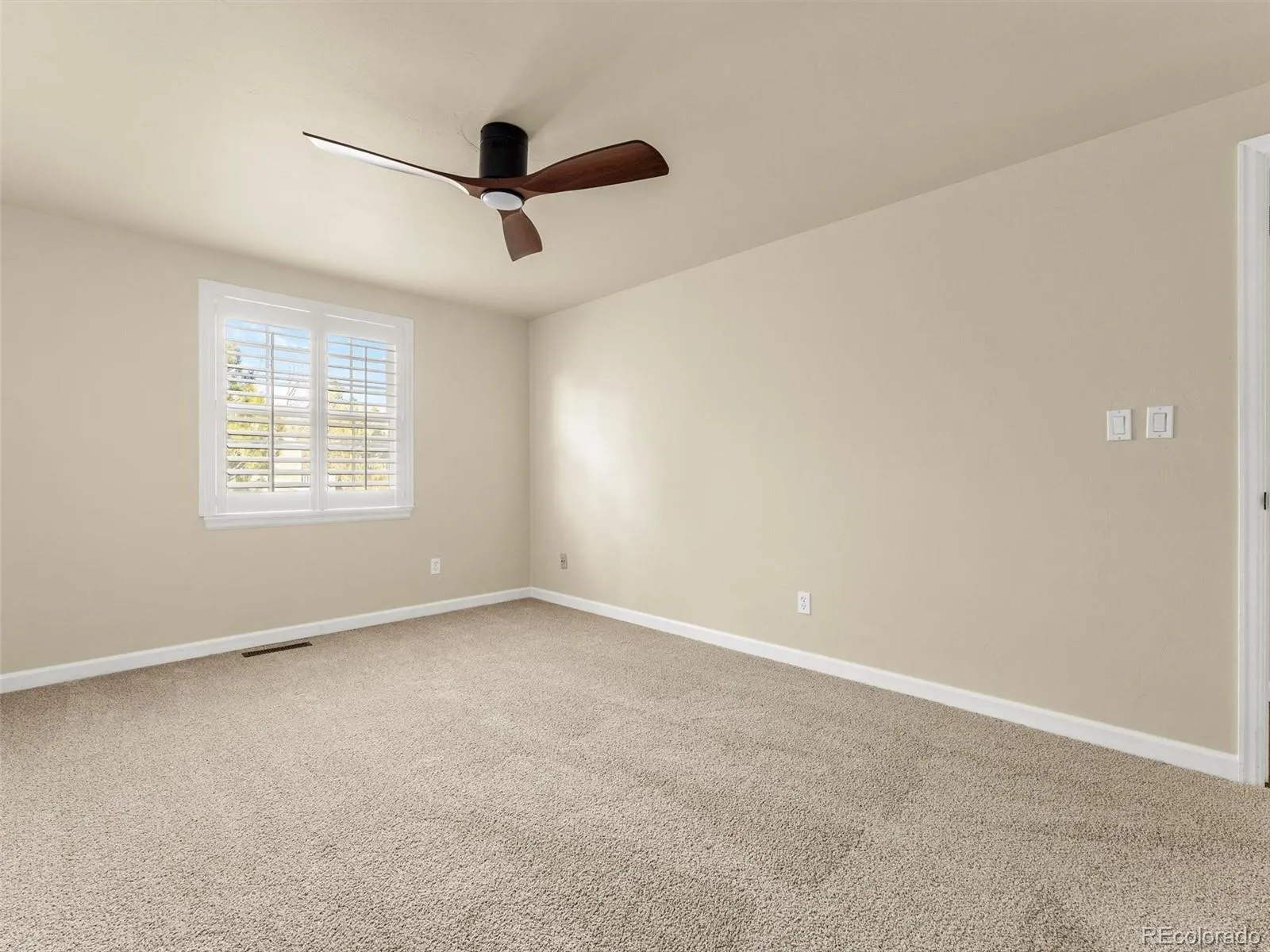 6934 E Geddes Place Centennial CO 80112 MLS #REC6346265 04192026155301 1600 32