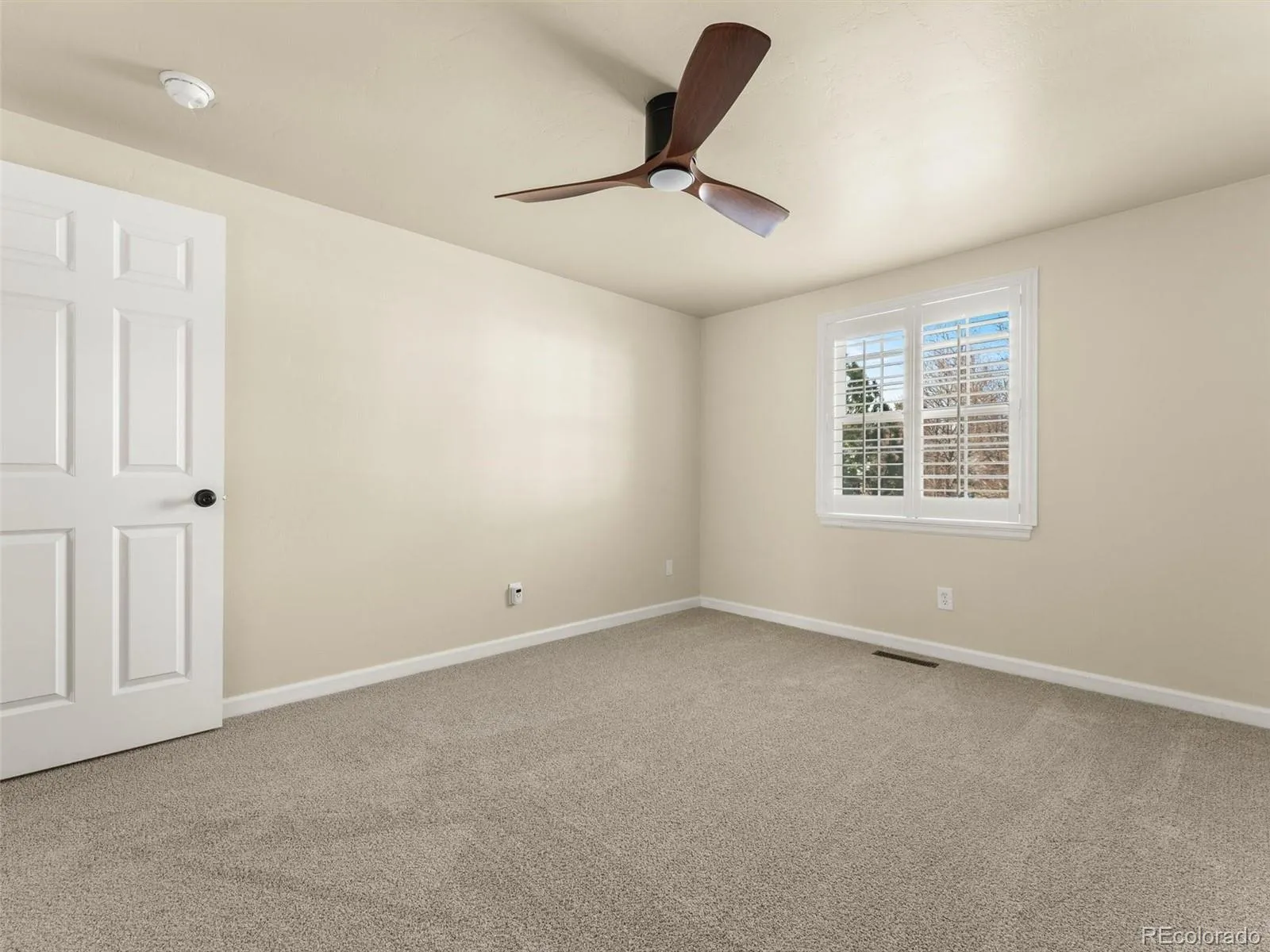 6934 E Geddes Place Centennial CO 80112 MLS #REC6346265 04192026155301 1600 33