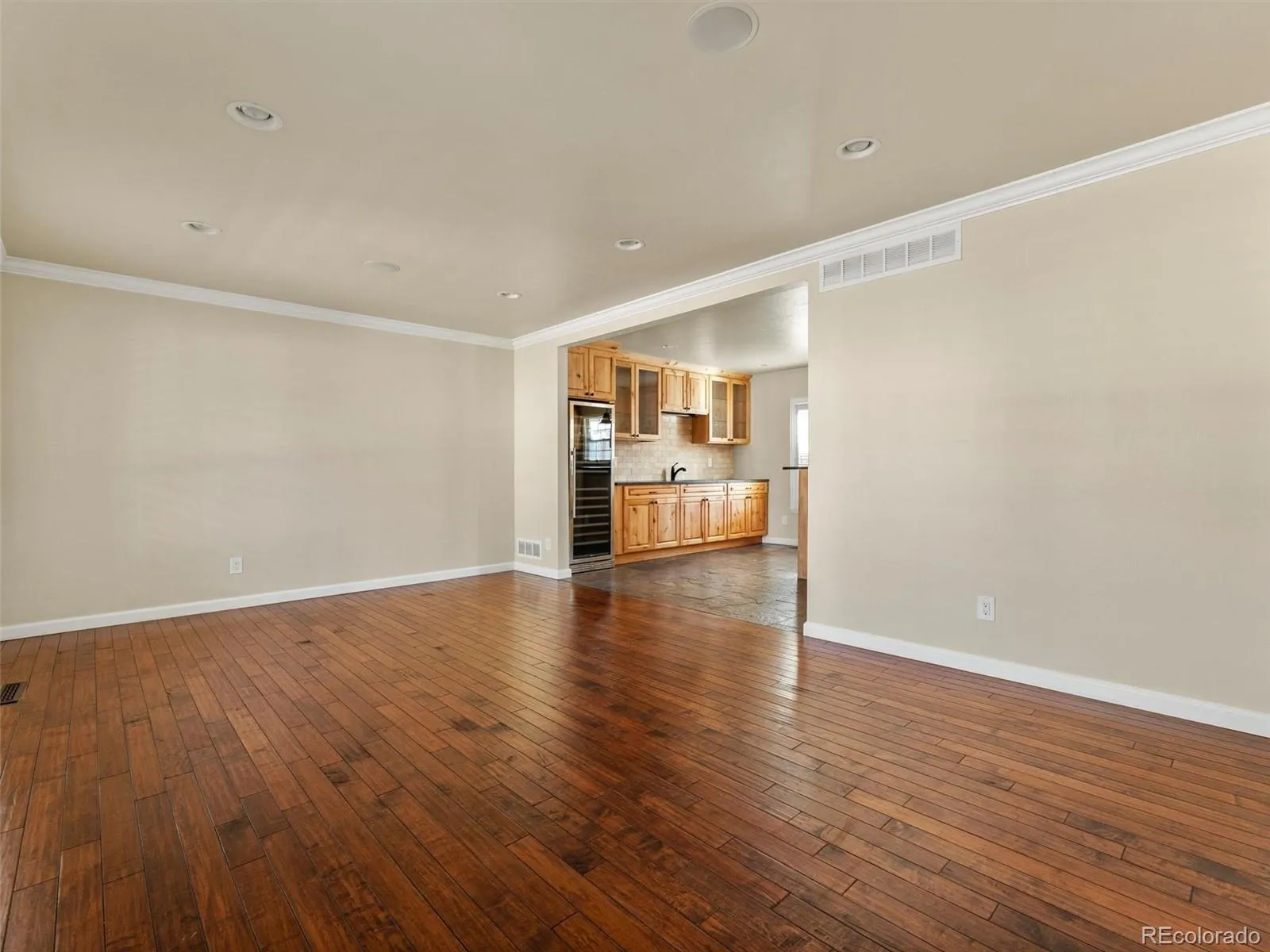 6934 E Geddes Place Centennial CO 80112 MLS #REC6346265 04192026155301 1600 5