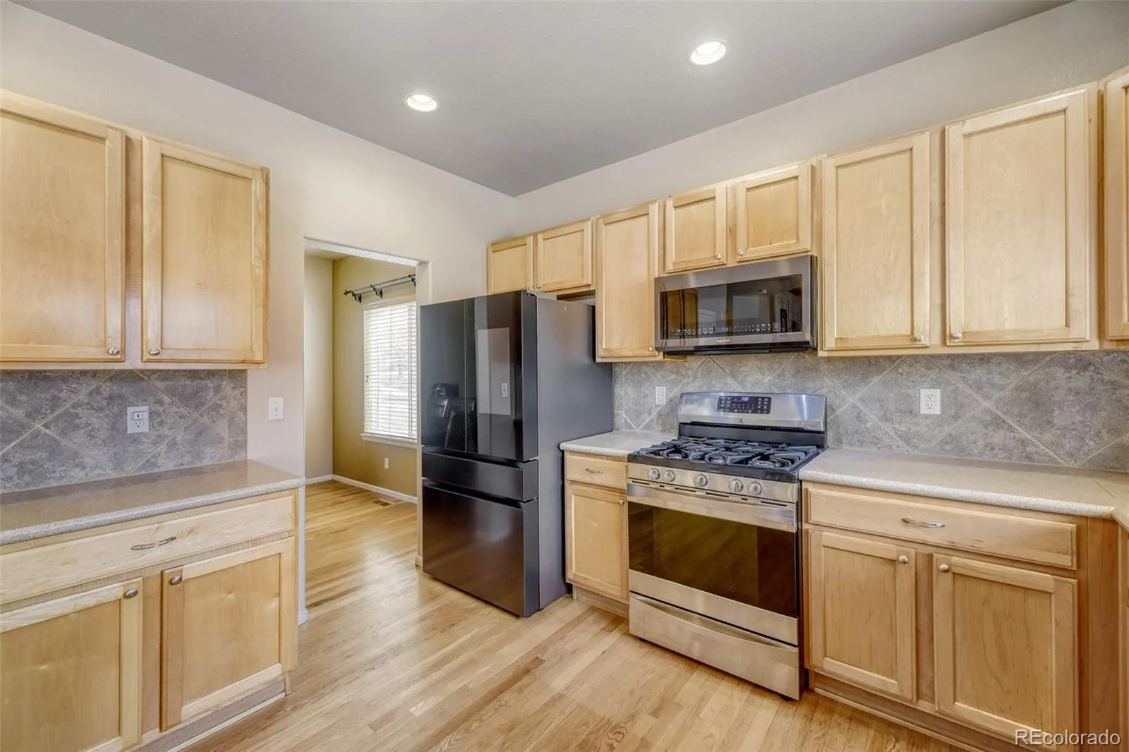 10093 Eagle Valley Way Highlands Ranch CO 80129 MLS #REC6346726 04122026181627 1600 3