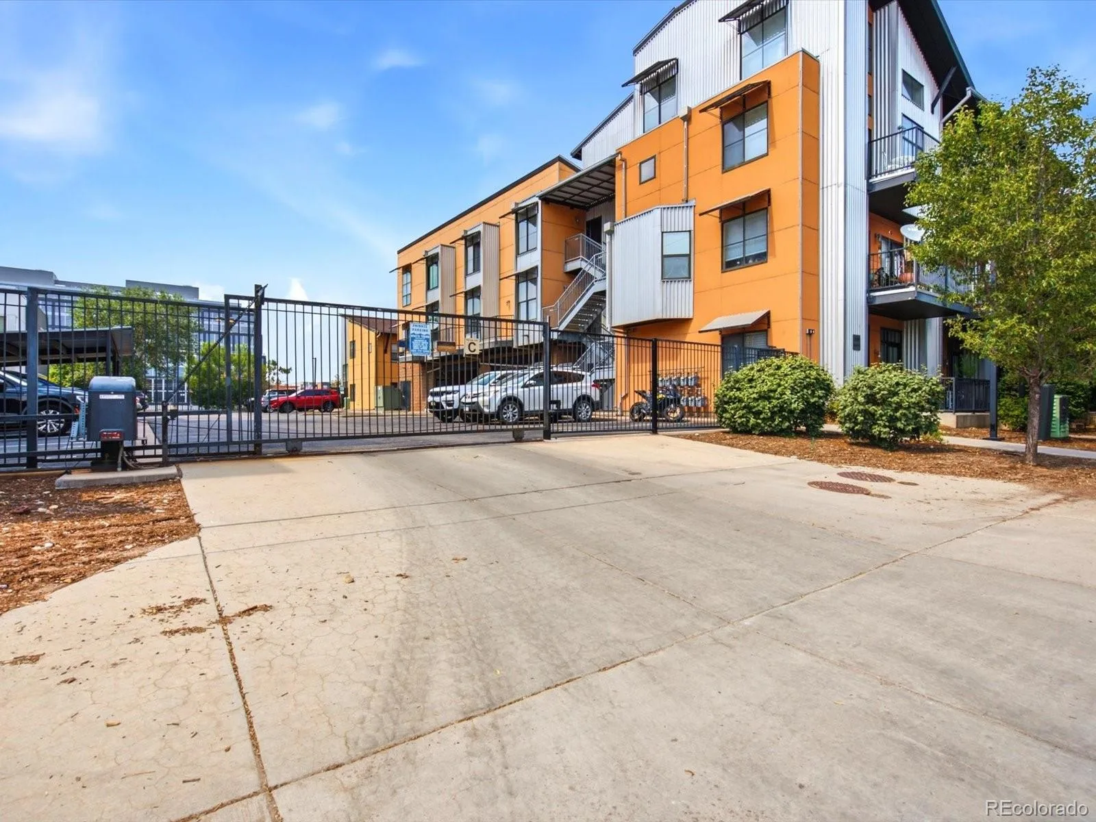 3149 Blake Street #106 Denver CO 80205 | MLS #REC6347064 08262026162748 1600 40