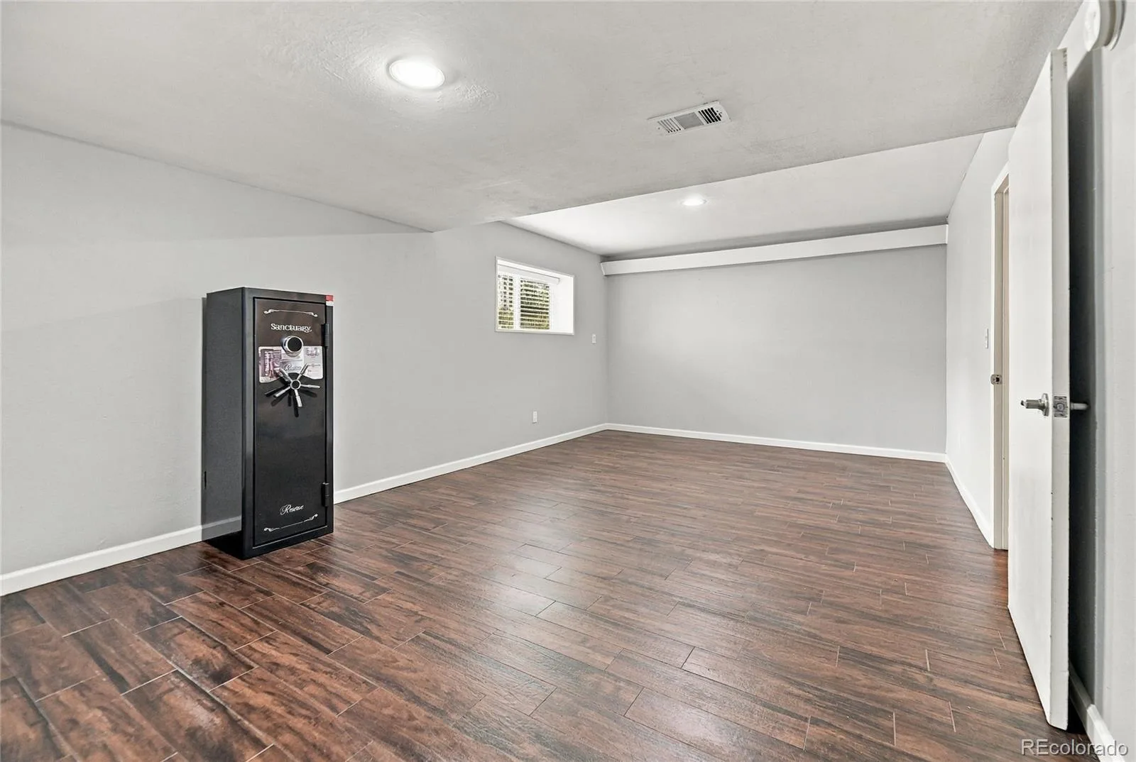 1050 S Monaco Street Parkway #103 Denver CO 80224 | MLS #REC6347760 10122026210138 1600 21