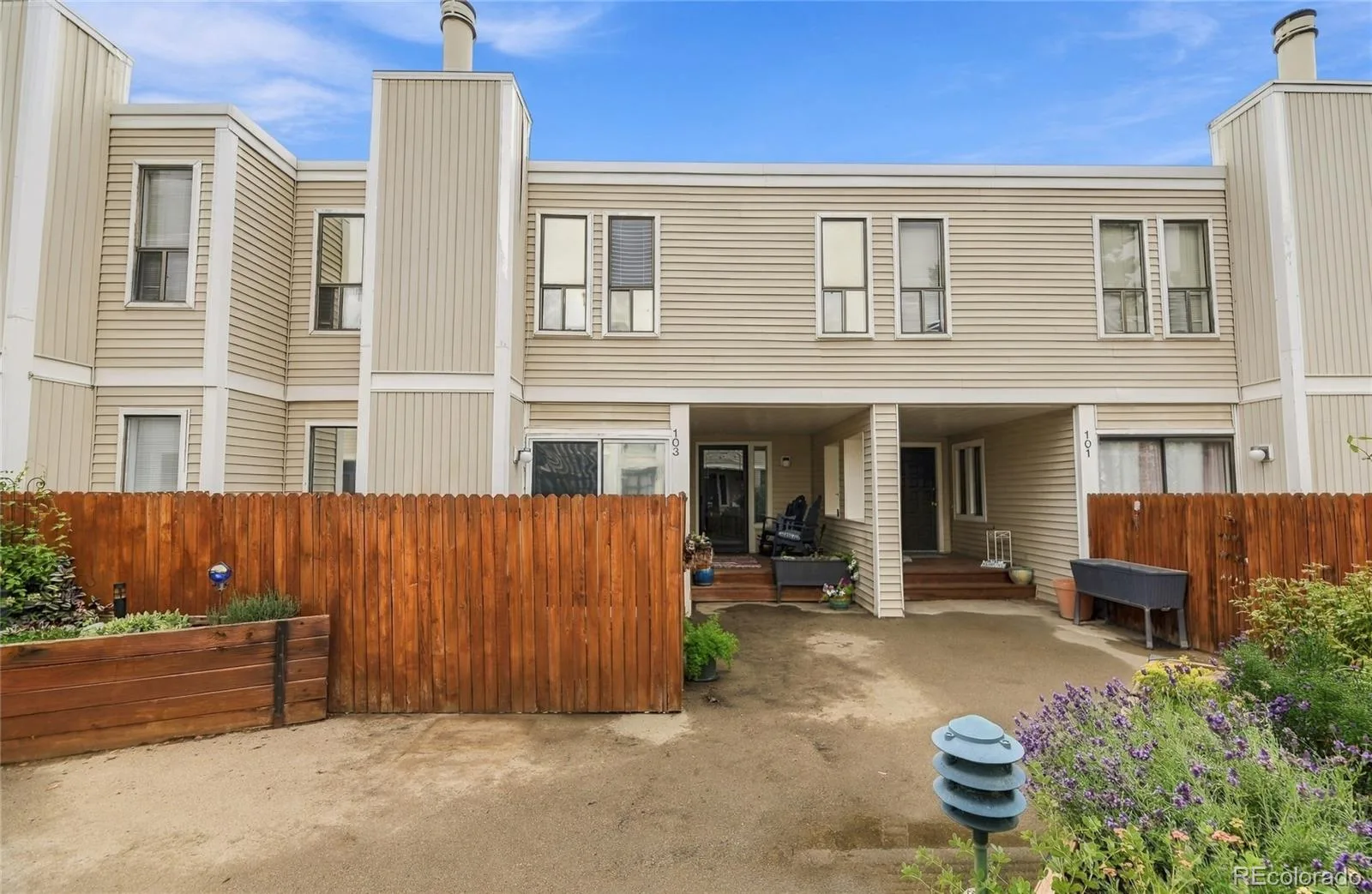 1050 S Monaco Street Parkway #103 Denver CO 80224 | MLS #REC6347760 10122026210138 1600 22
