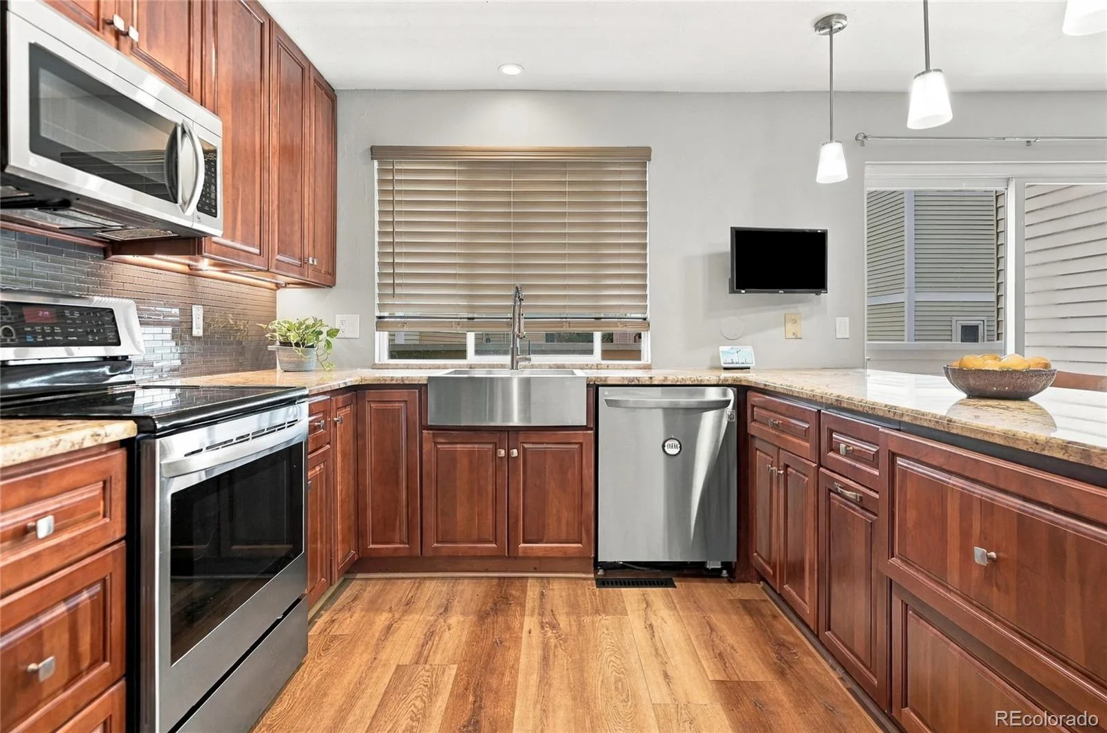 1050 S Monaco Street Parkway #103 Denver CO 80224 | MLS #REC6347760 10122026210138 1600 5