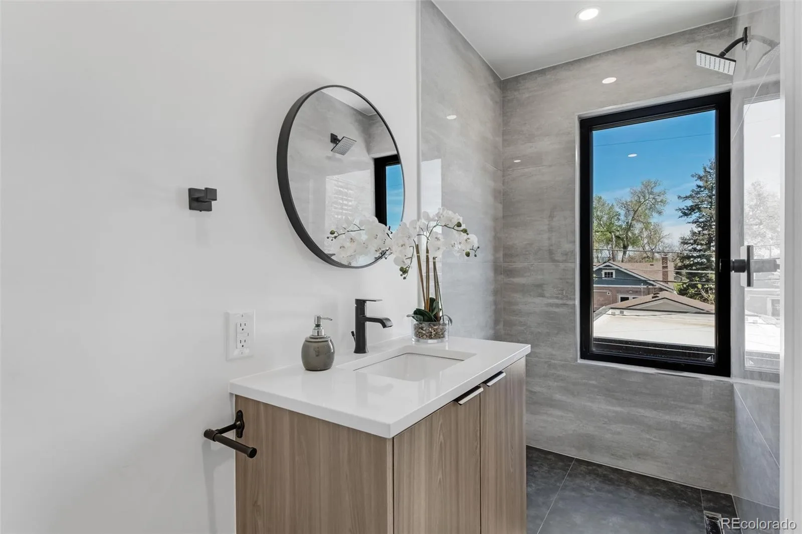 1446 Stuart Street Denver CO 80204 MLS #REC6349220 06022026184818 1600 16