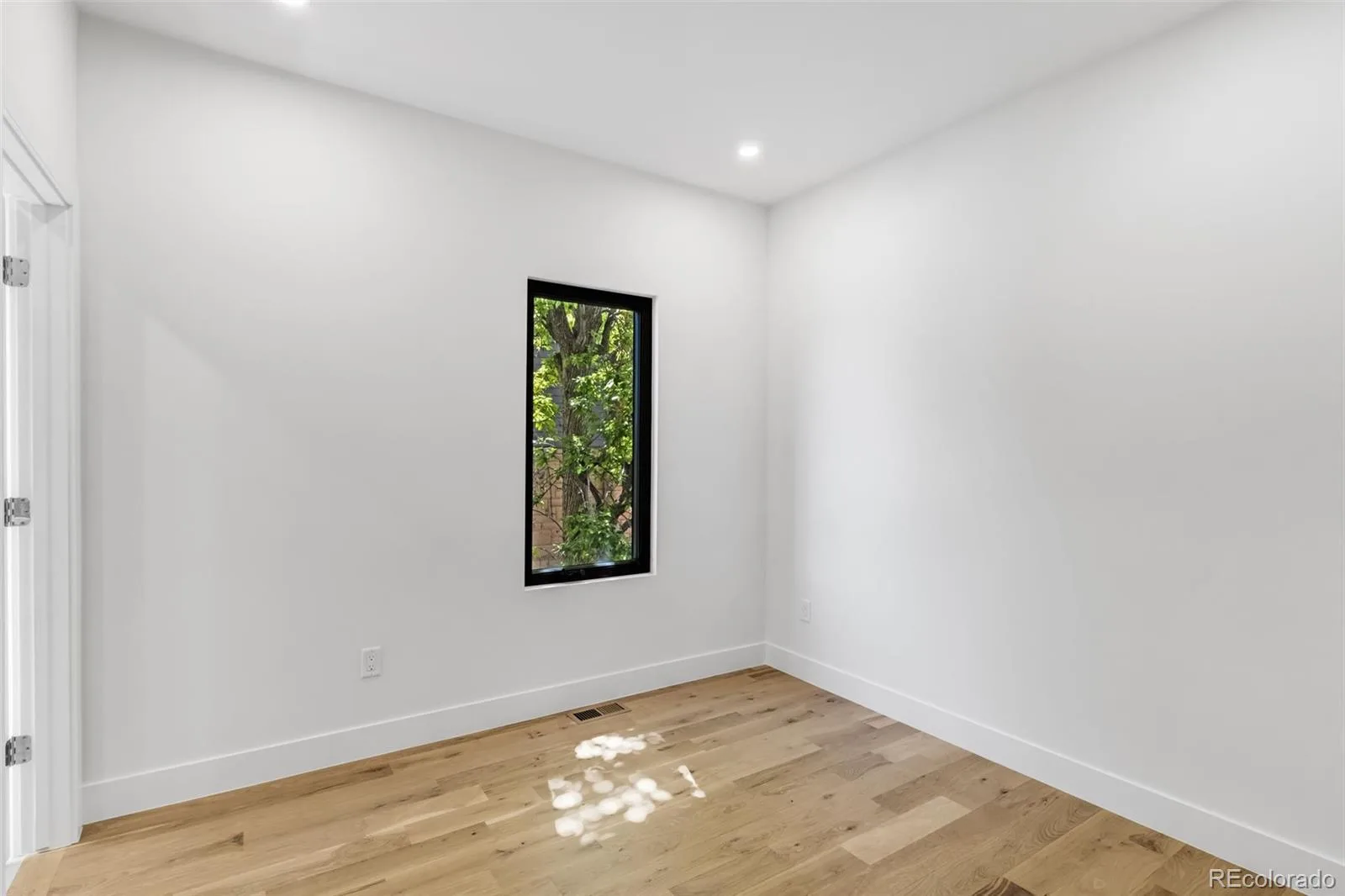 1446 Stuart Street Denver CO 80204 MLS #REC6349220 06022026184818 1600 17