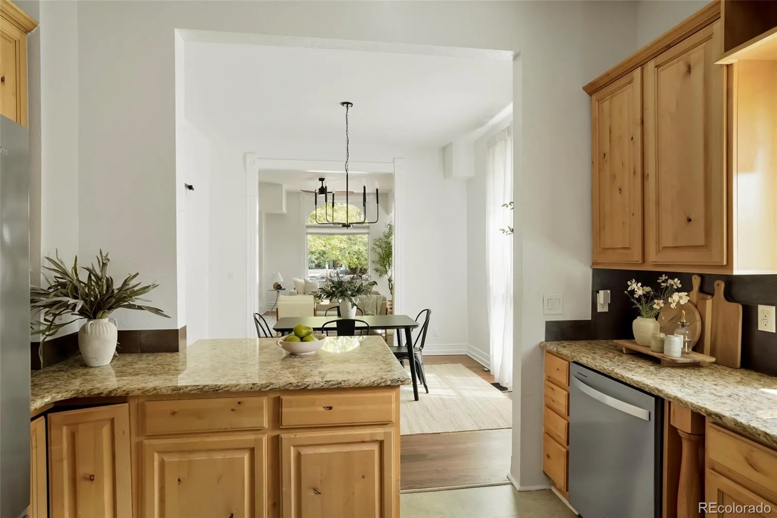 3037 N High Street Denver CO 80205 | MLS #REC6349551 09222026110932 1600 14