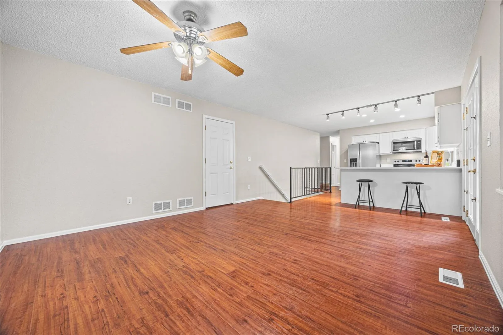 15003 E Idaho Place Aurora CO 80012 | MLS #REC6350481 10012026163050 1600 19