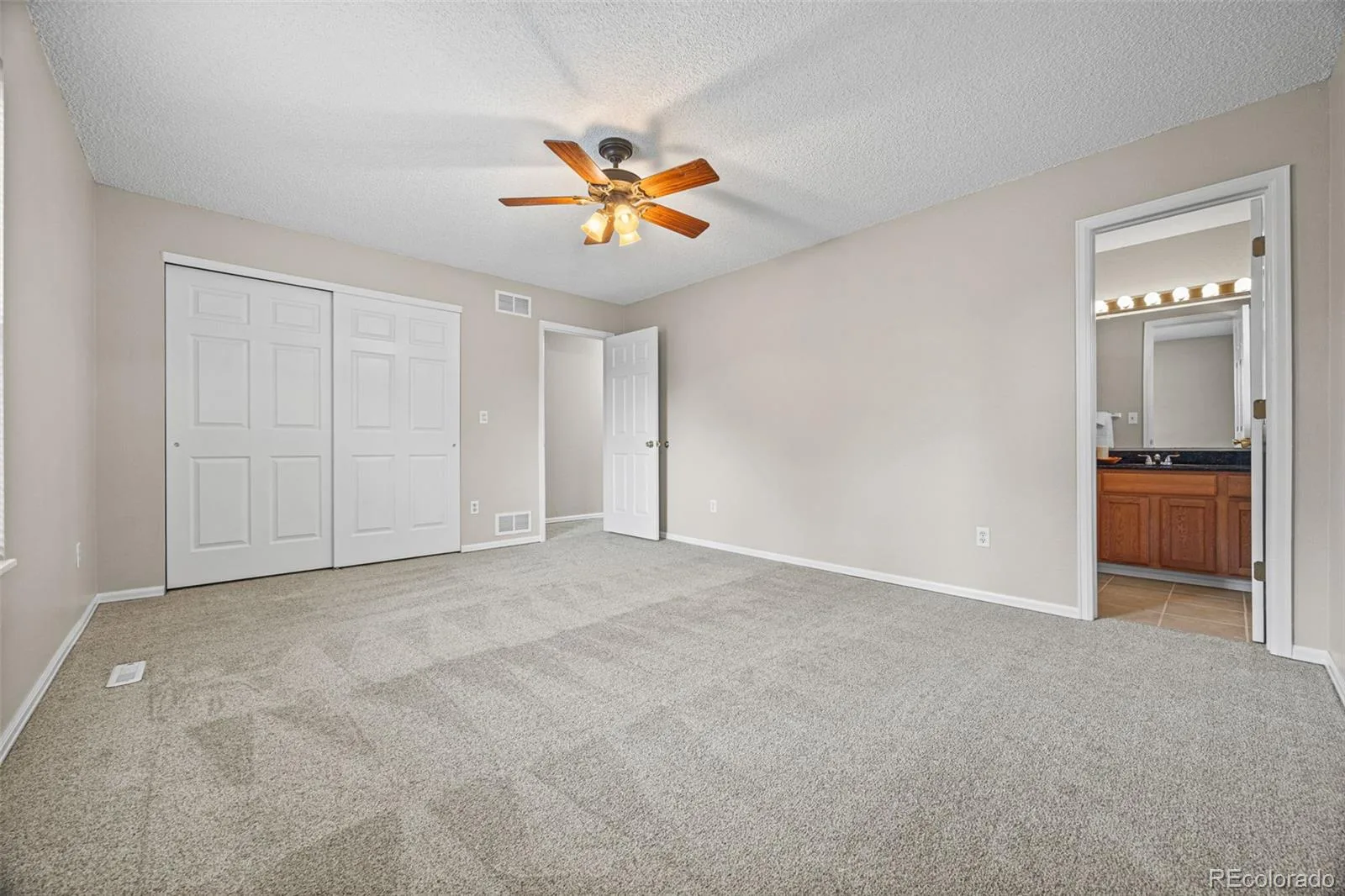 15003 E Idaho Place Aurora CO 80012 | MLS #REC6350481 10012026163050 1600 23