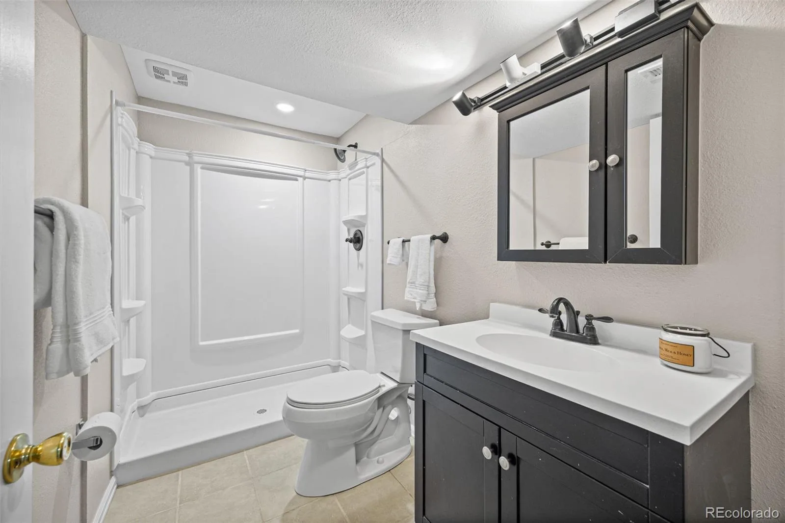 15003 E Idaho Place Aurora CO 80012 | MLS #REC6350481 10012026163050 1600 32