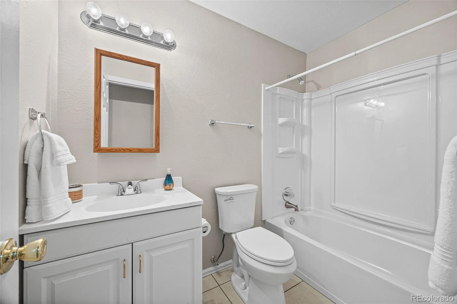 15003 E Idaho Place Aurora CO 80012 | MLS #REC6350481 10012026163050 1600 33