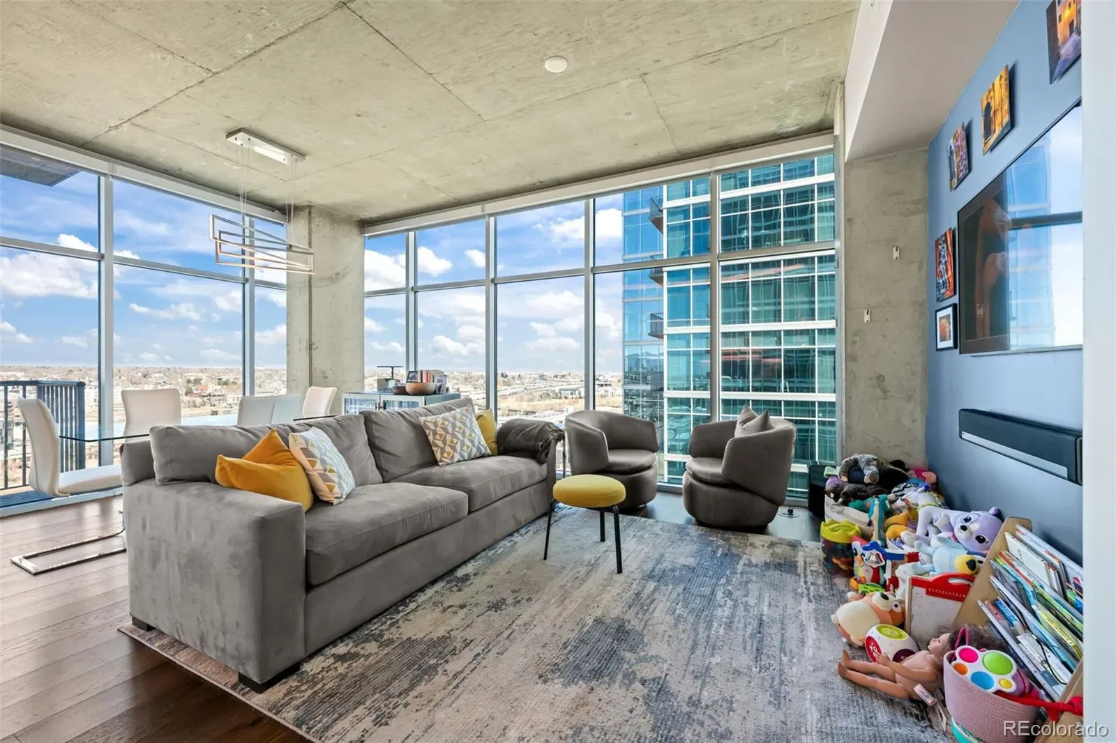 03132026055339 1600 16