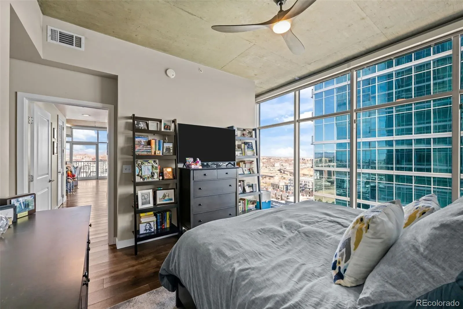 03132026055339 1600 25