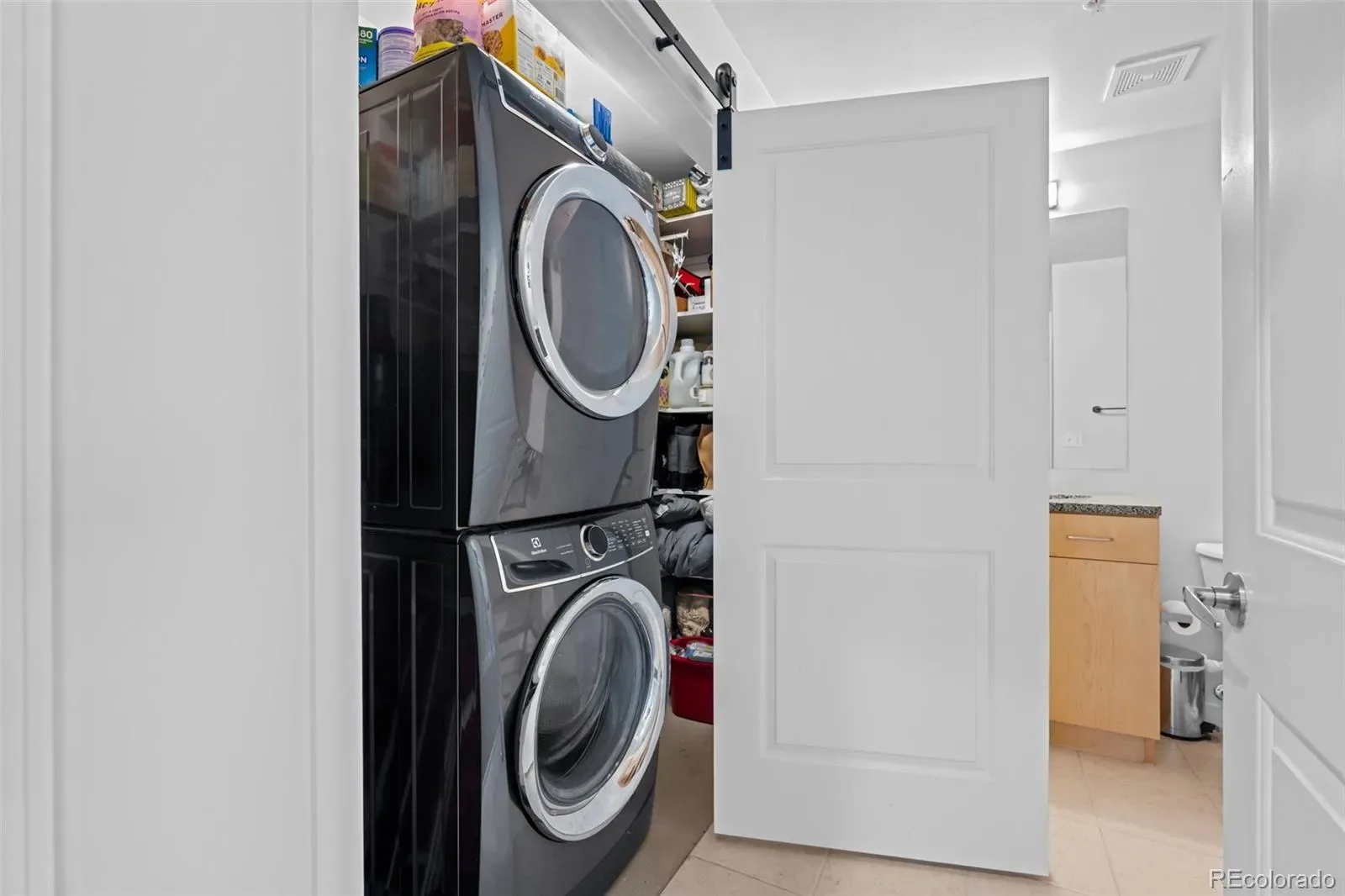 03132026055339 1600 32